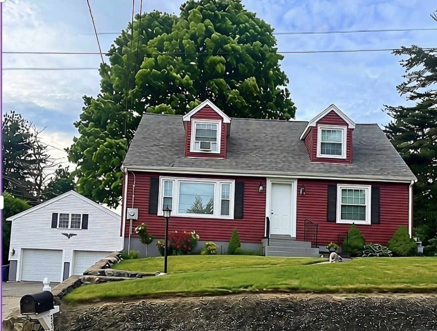 351 Elm St Property Photo 35