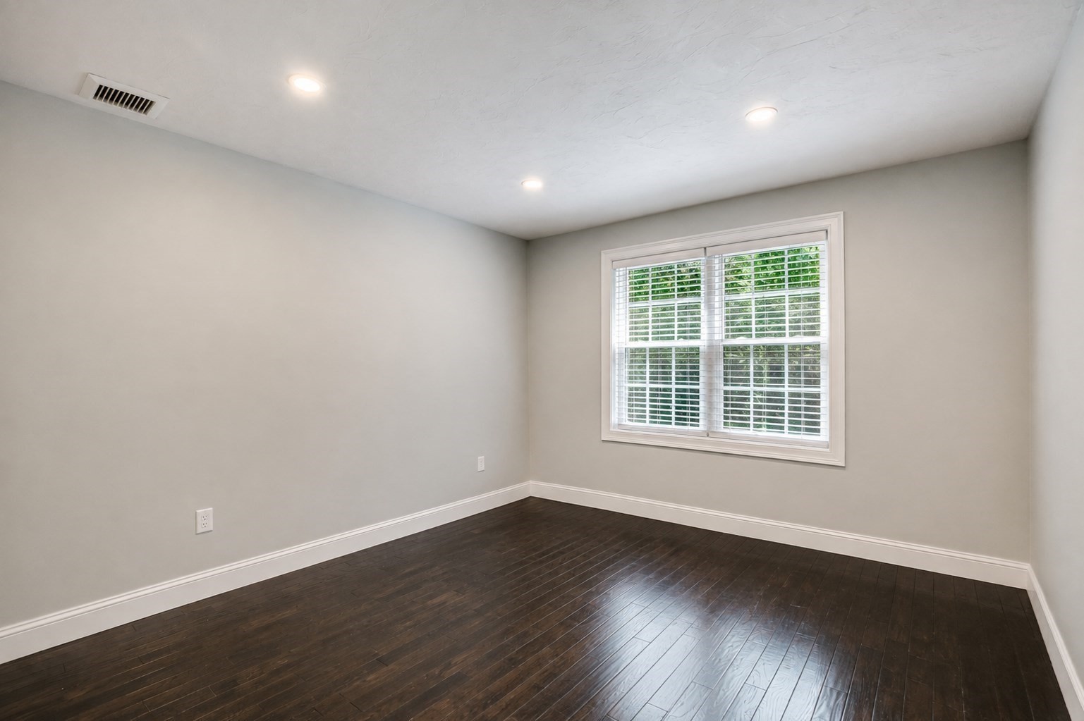 658 Massachusetts Ave # 3 Property Photo 29