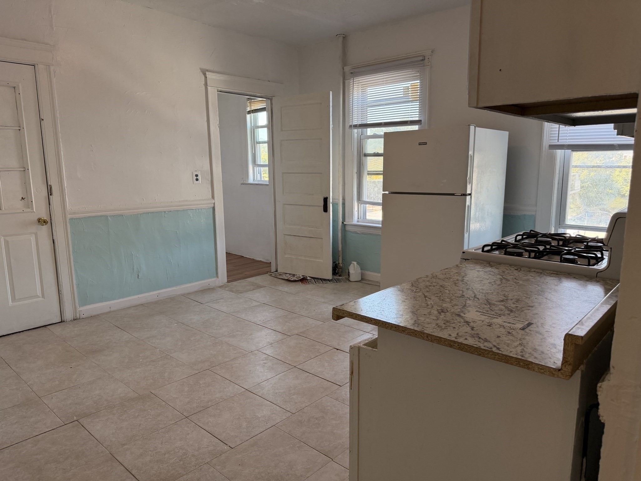 2 Shirley St # 2 Property Photo 12