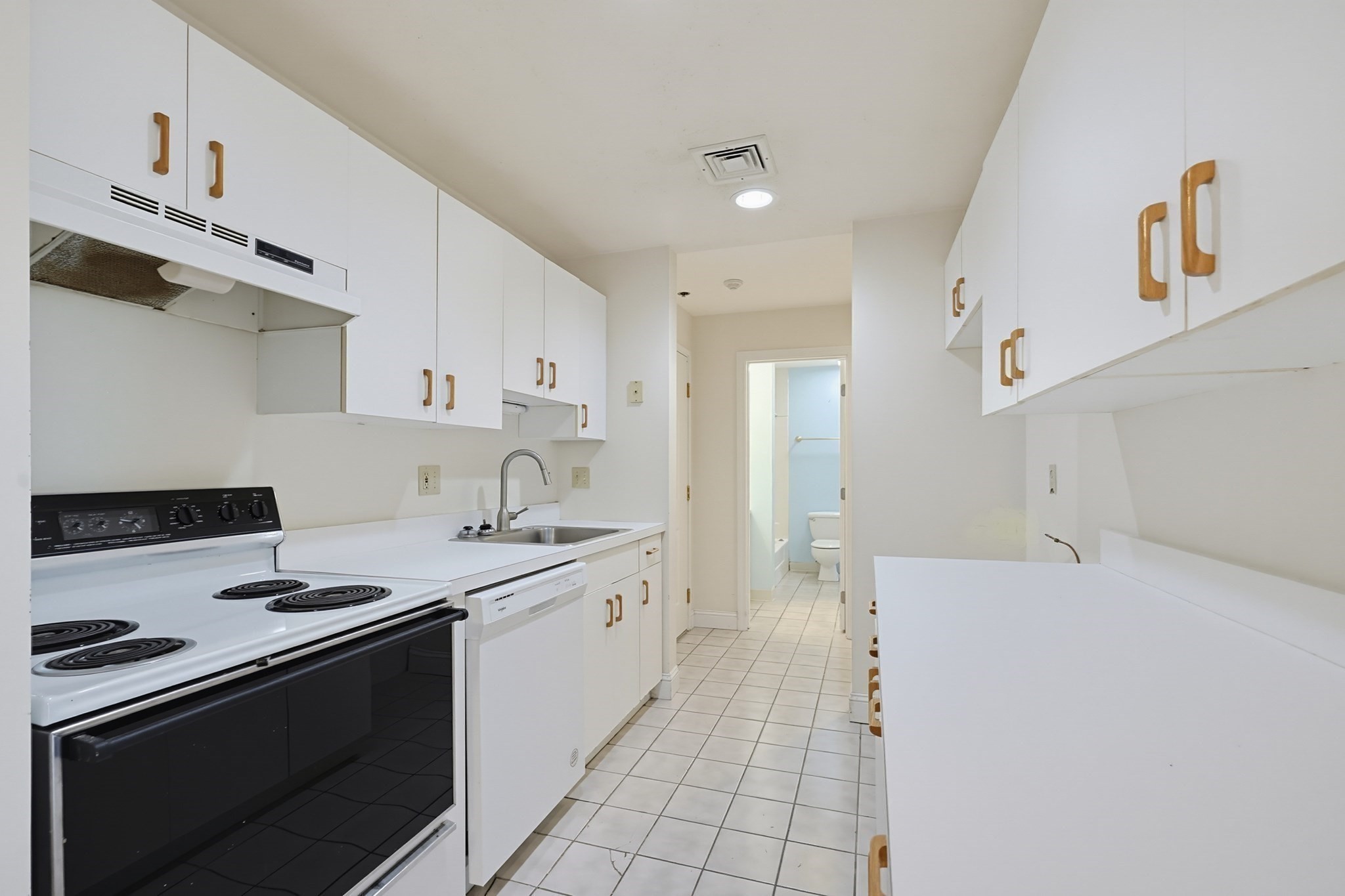 68 N Washington St # 504 Property Photo 8
