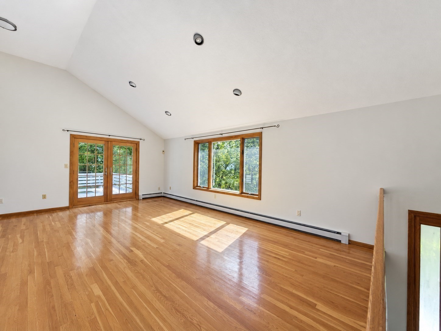 39 Ingleside Property Photo 16