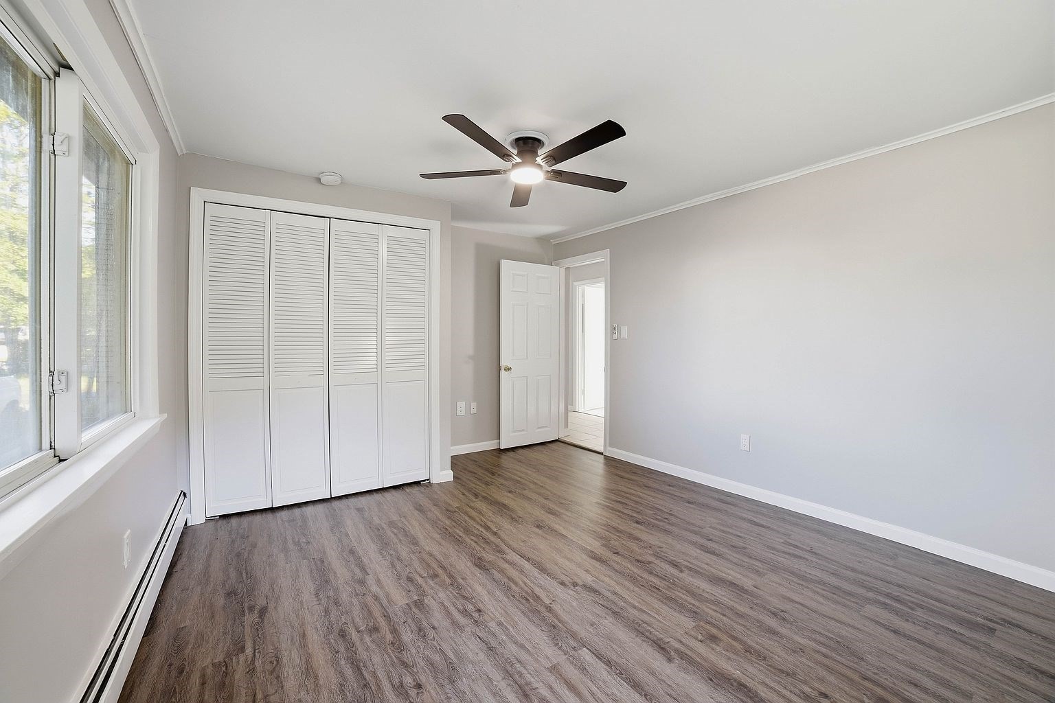 200 North Quinsigamond St Property Photo 11