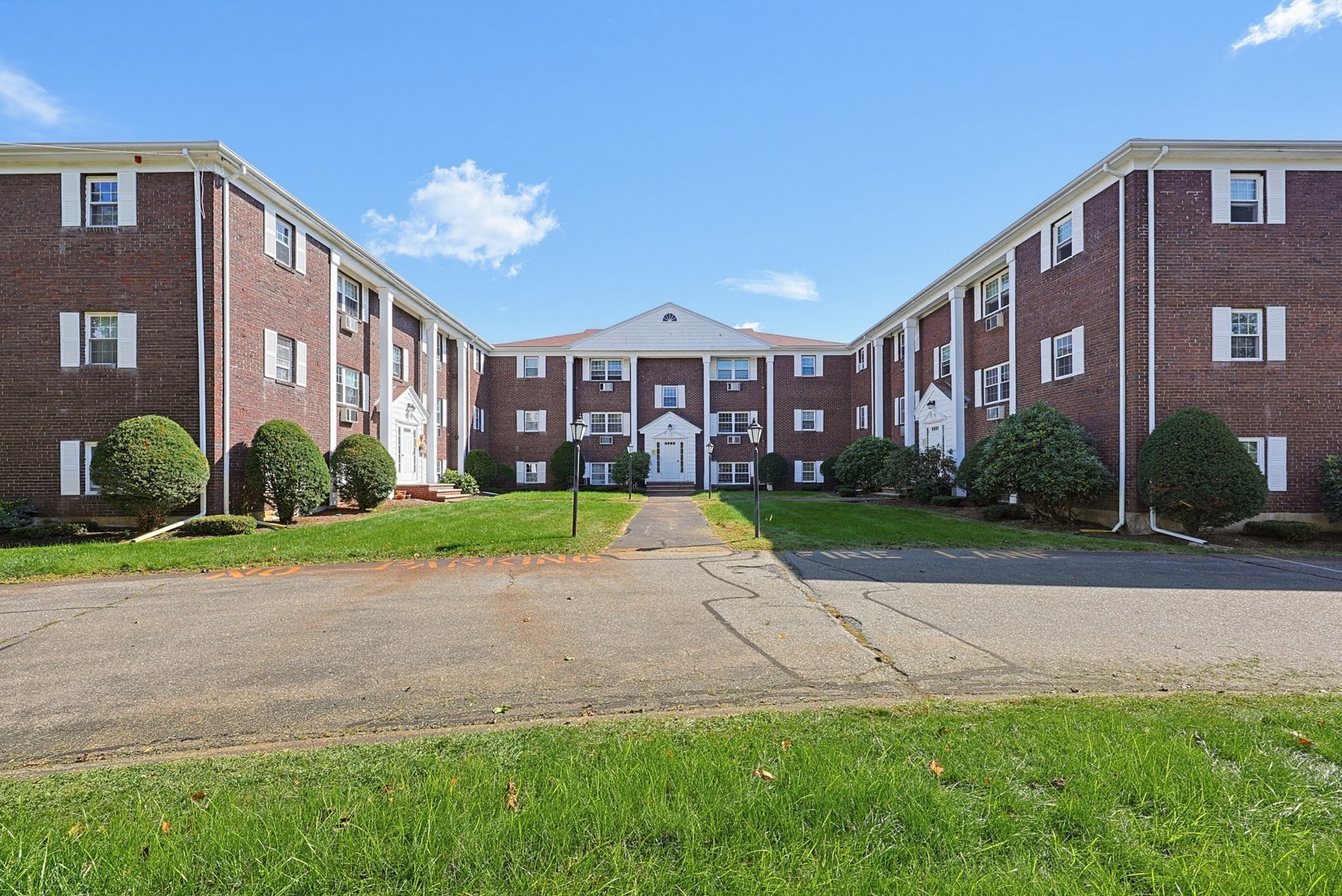 130 Parker St # L4 Property Photo 1