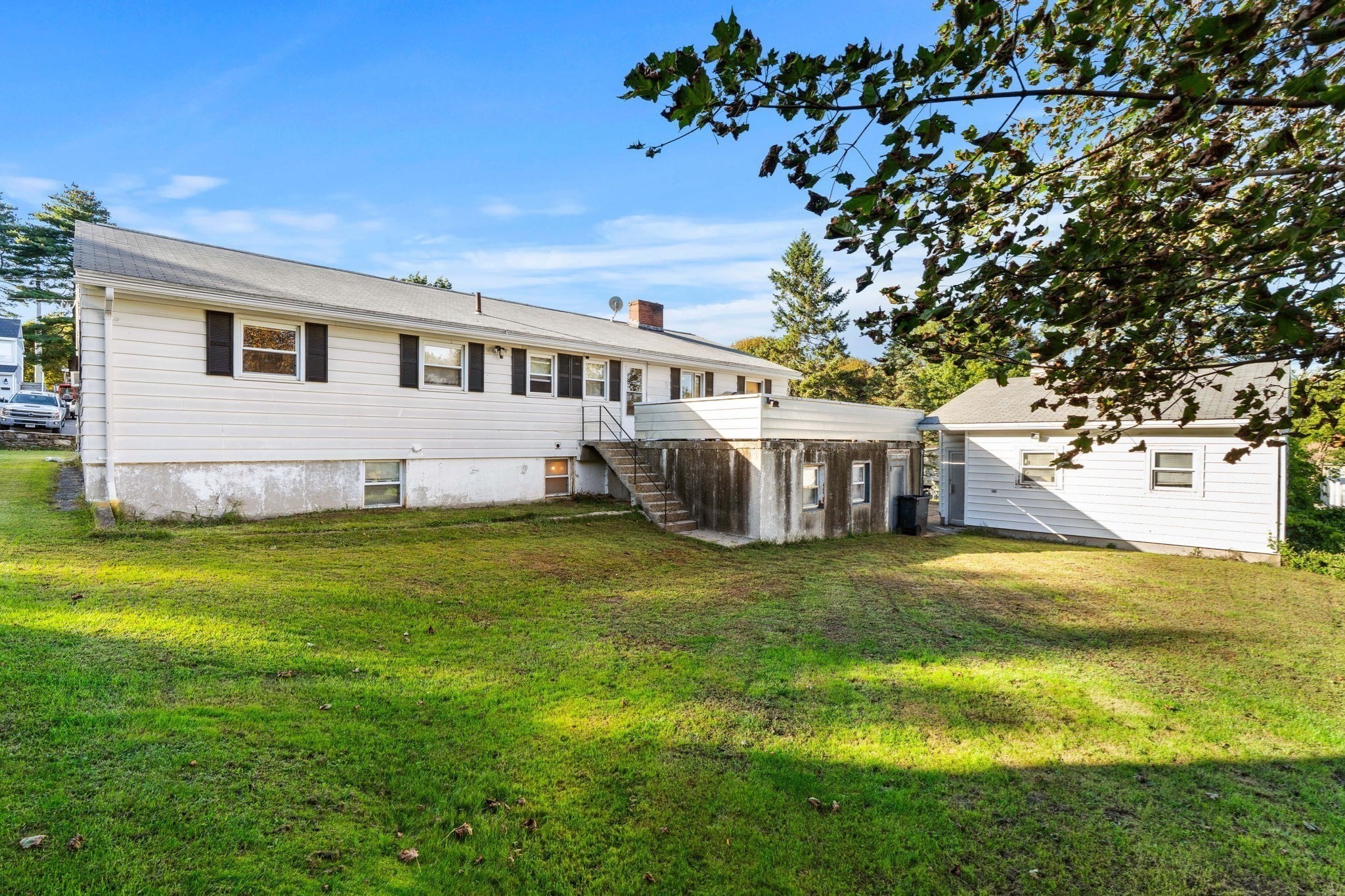 25 Belli Ave Property Photo 2