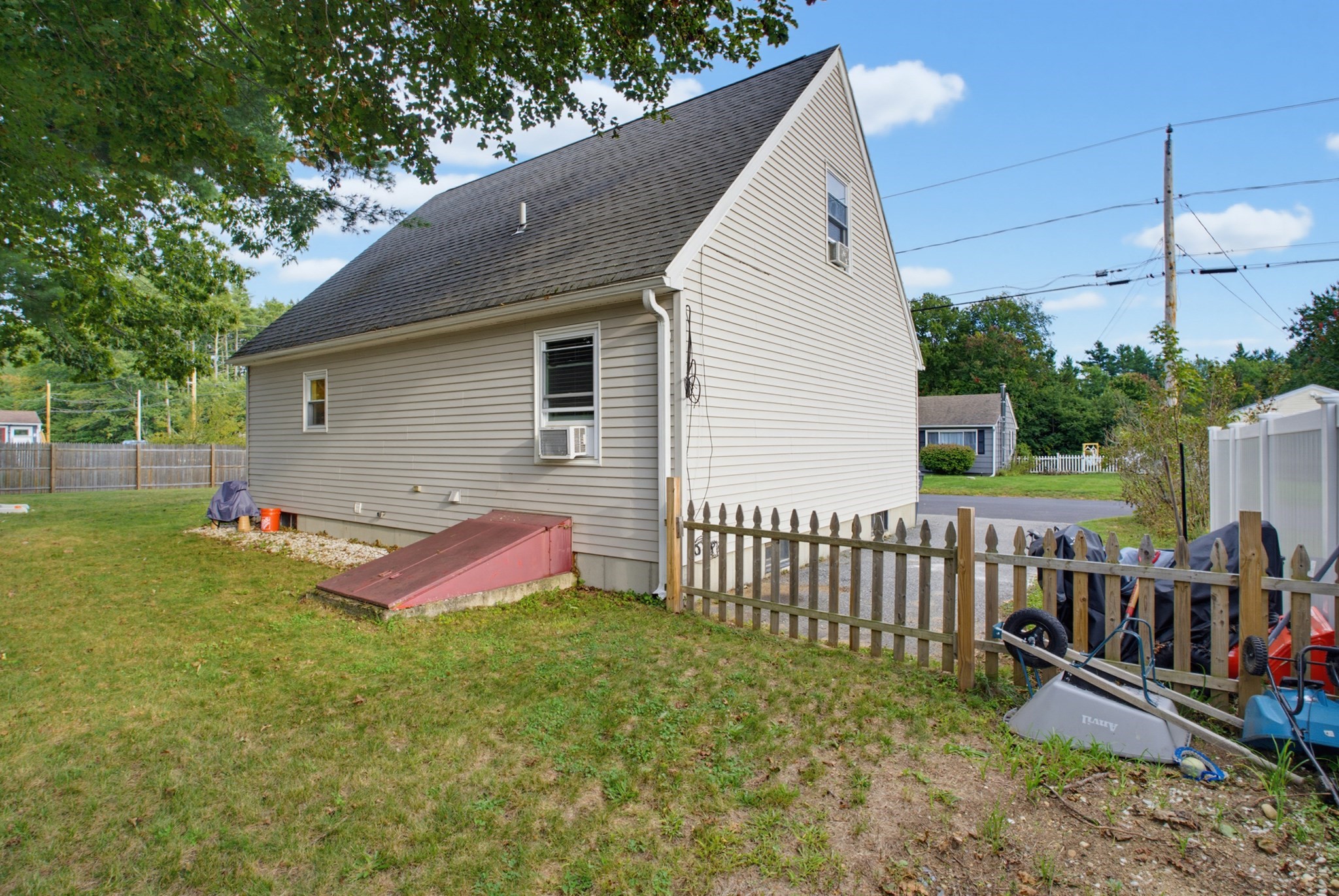 18 Beech Property Photo 37