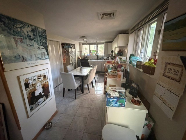 39 Charlemont Street Property Photo 9