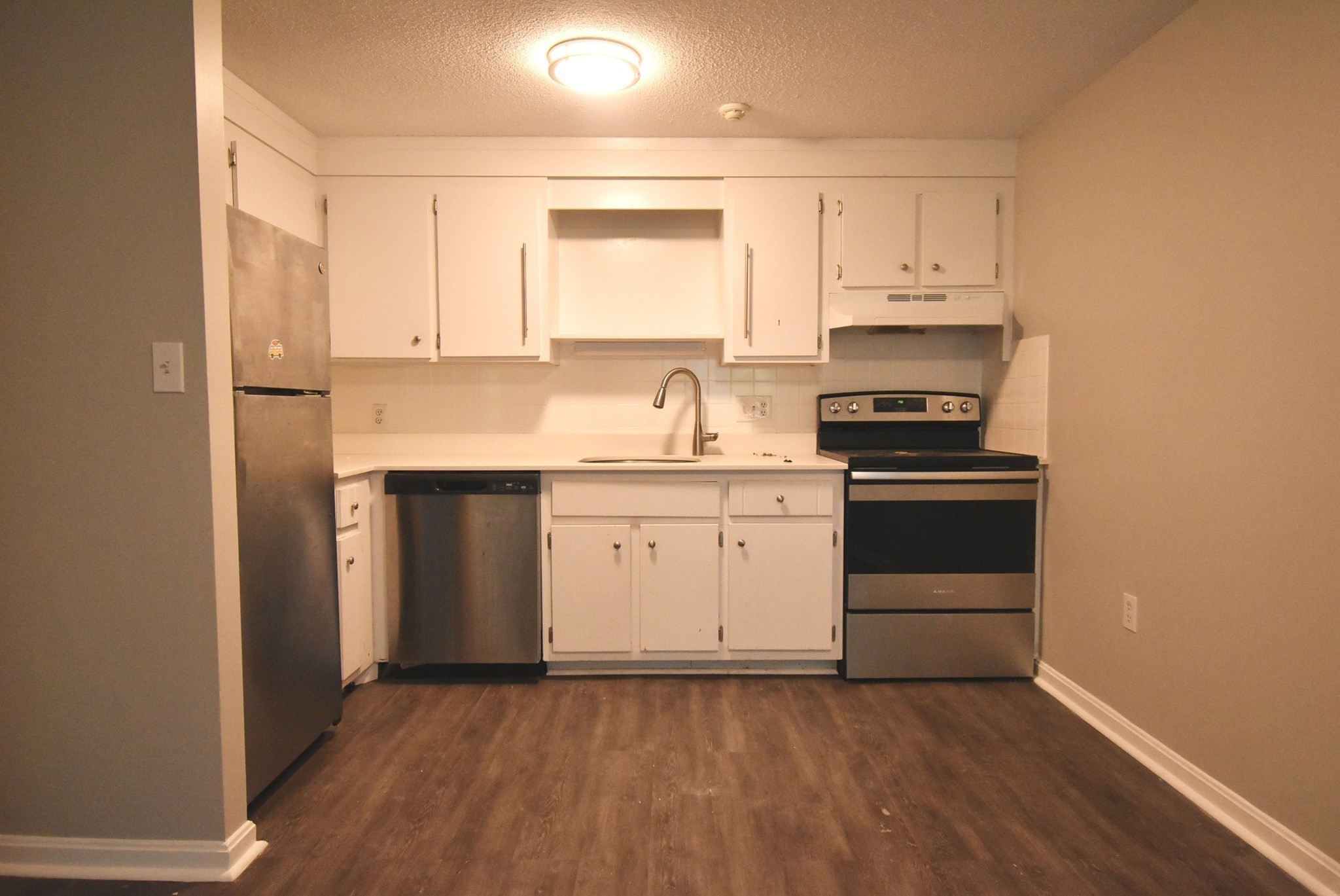 1 Trafalgar Dr # 12a Property Photo 2