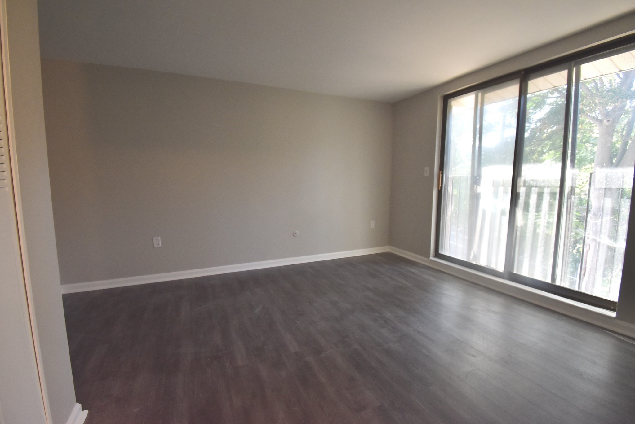 1 Trafalgar Dr # 12a Property Photo 7