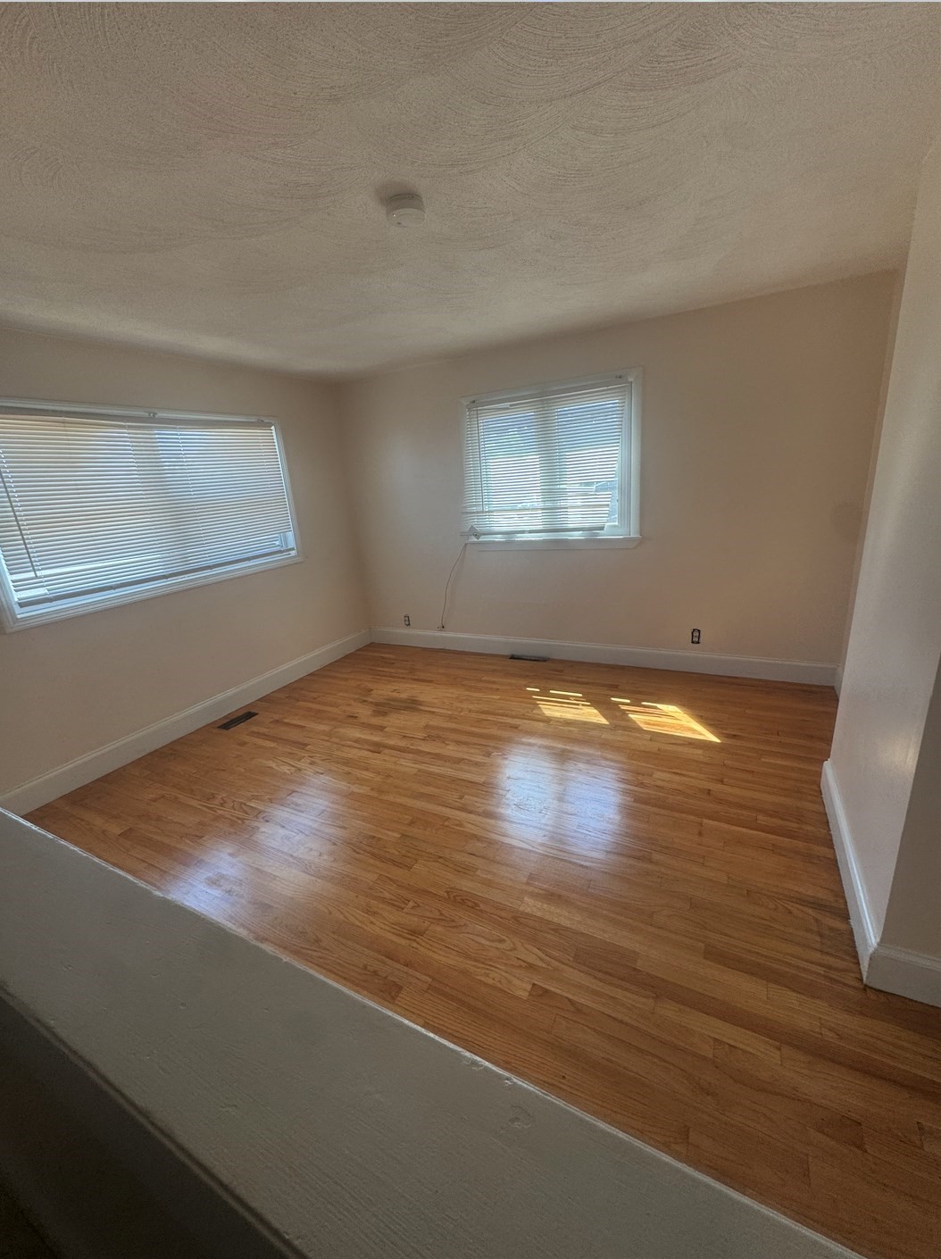 40 Robin St Property Photo 2