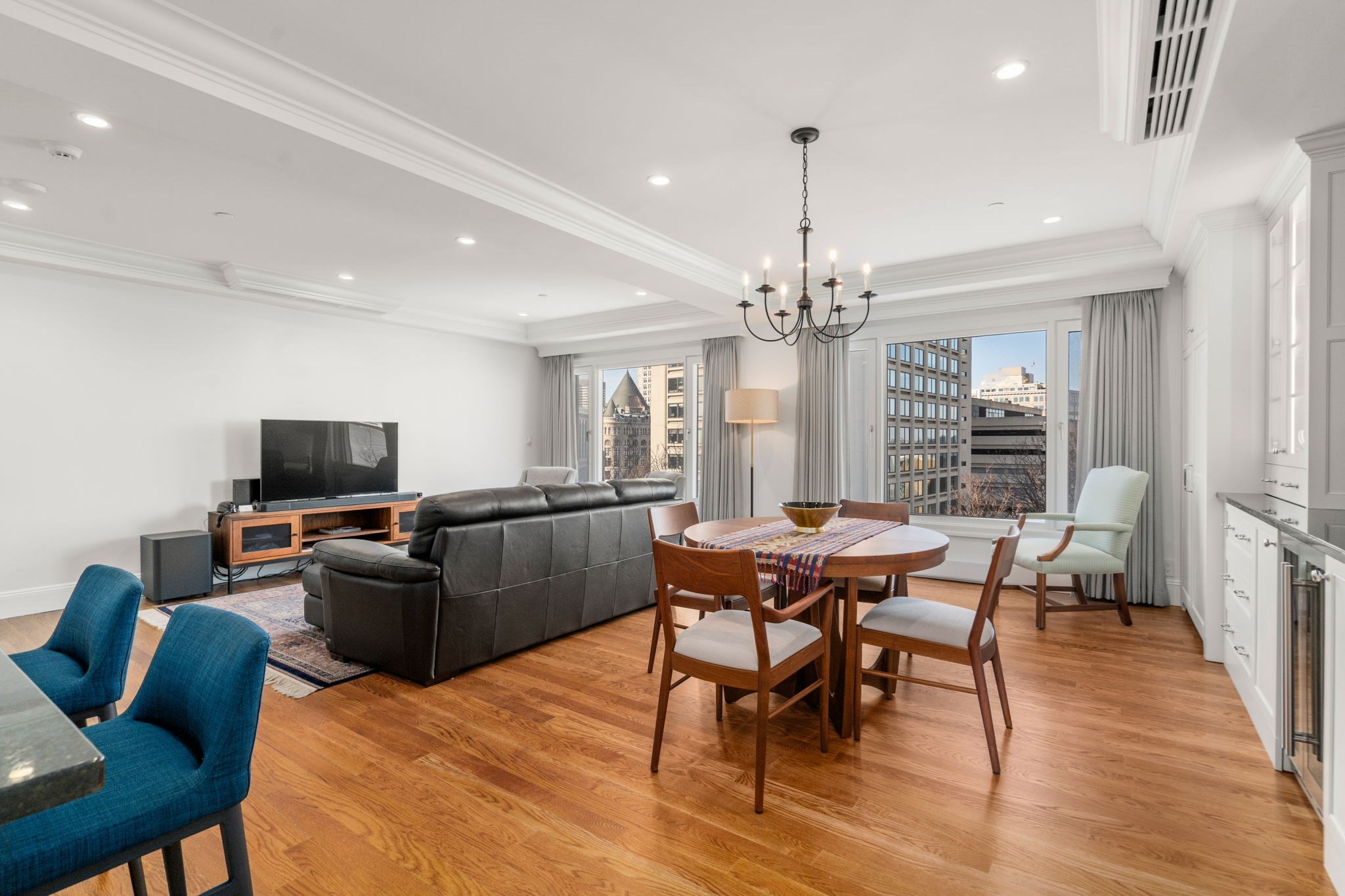 20 Rowes Wharf # 701 Property Photo 3