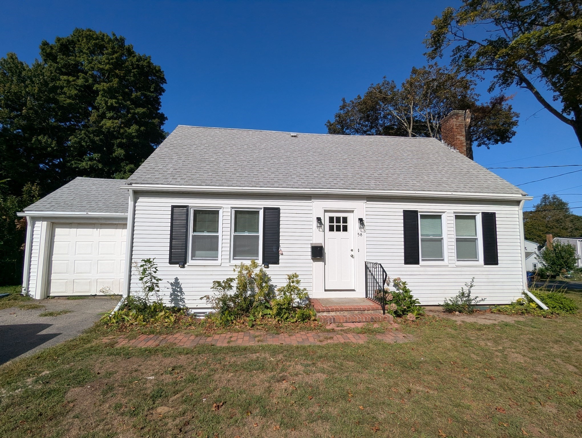 58 Washington St Property Photo 1