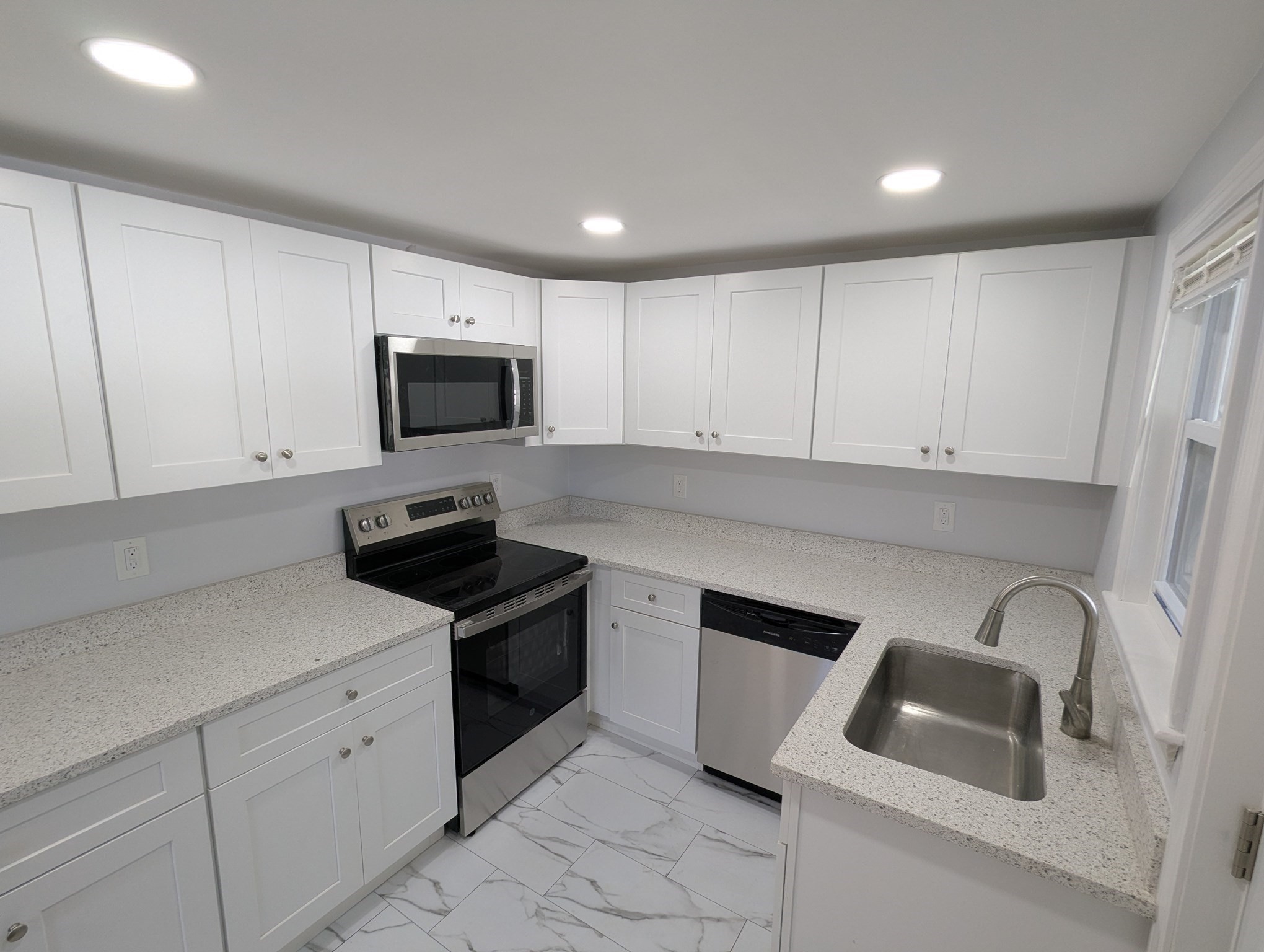 58 Washington St Property Photo 2