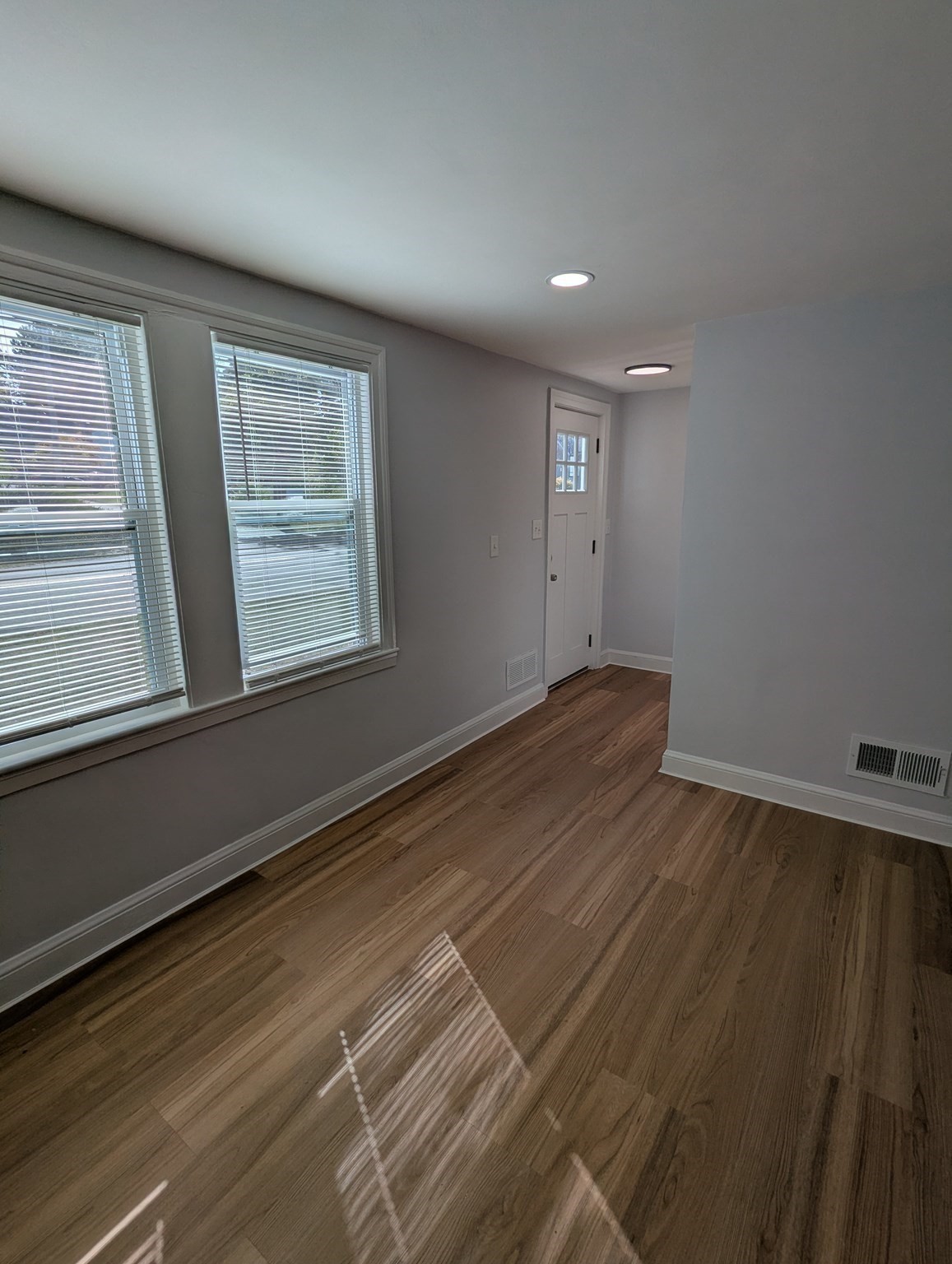 58 Washington St Property Photo 7