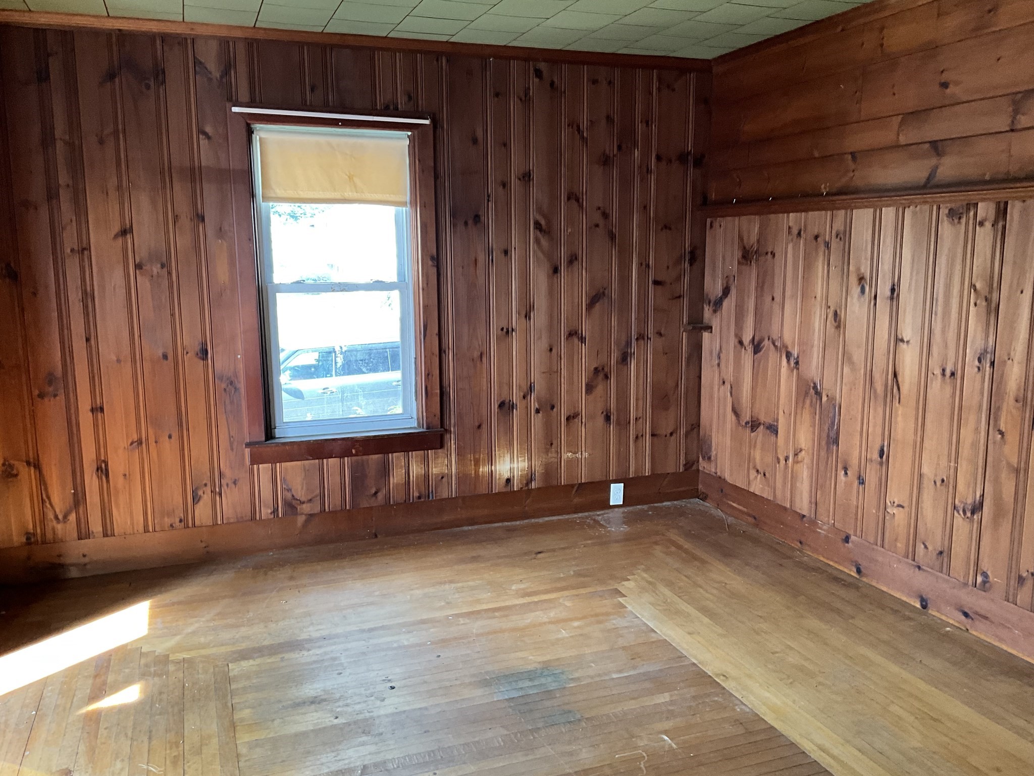 88 Kingman Property Photo 9