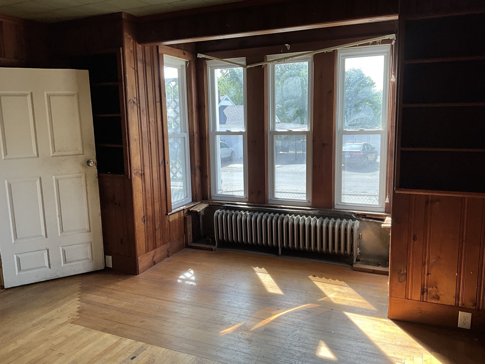 88 Kingman Property Photo 10