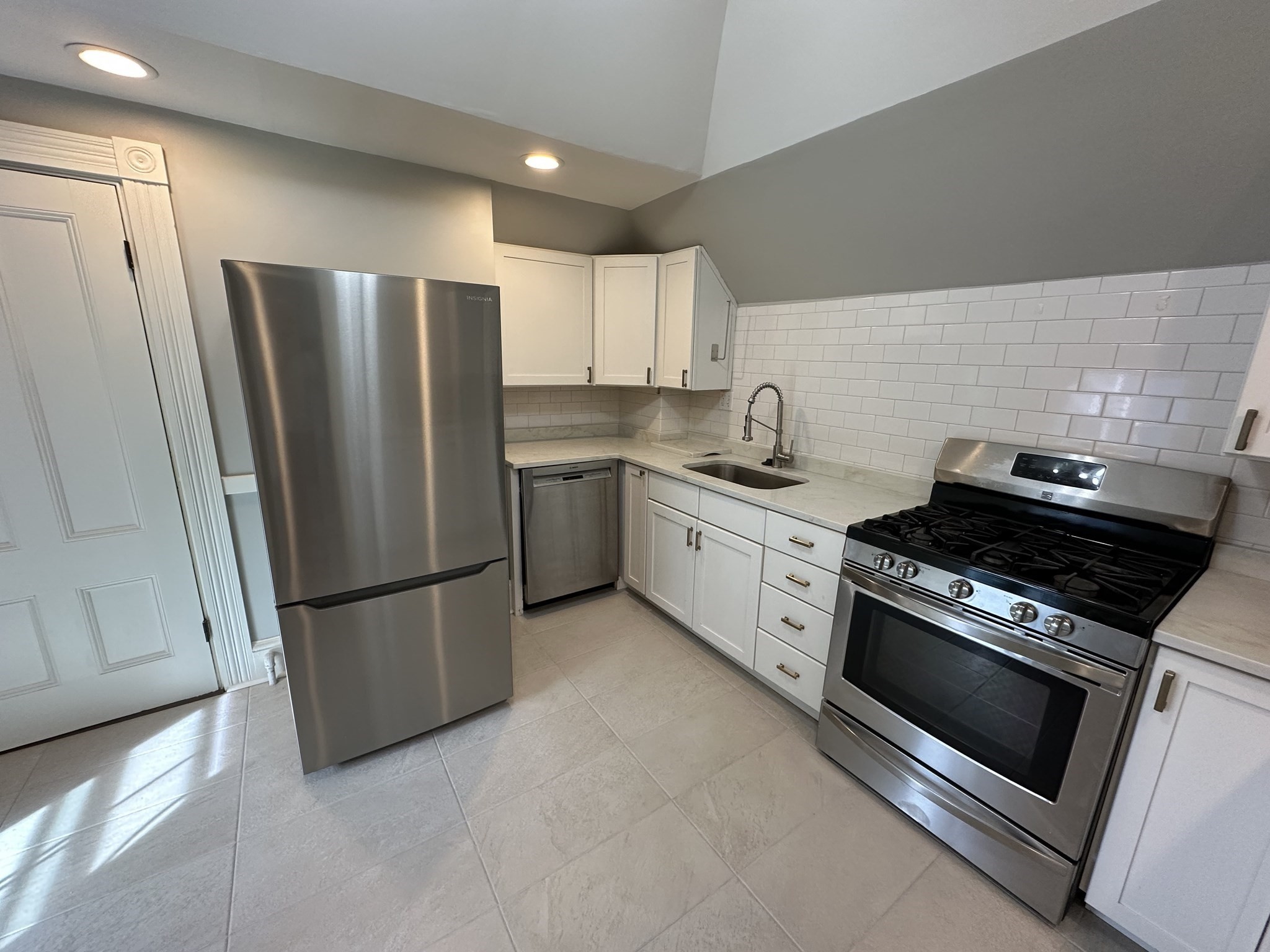 18 Maple Street # 1 Property Photo 2