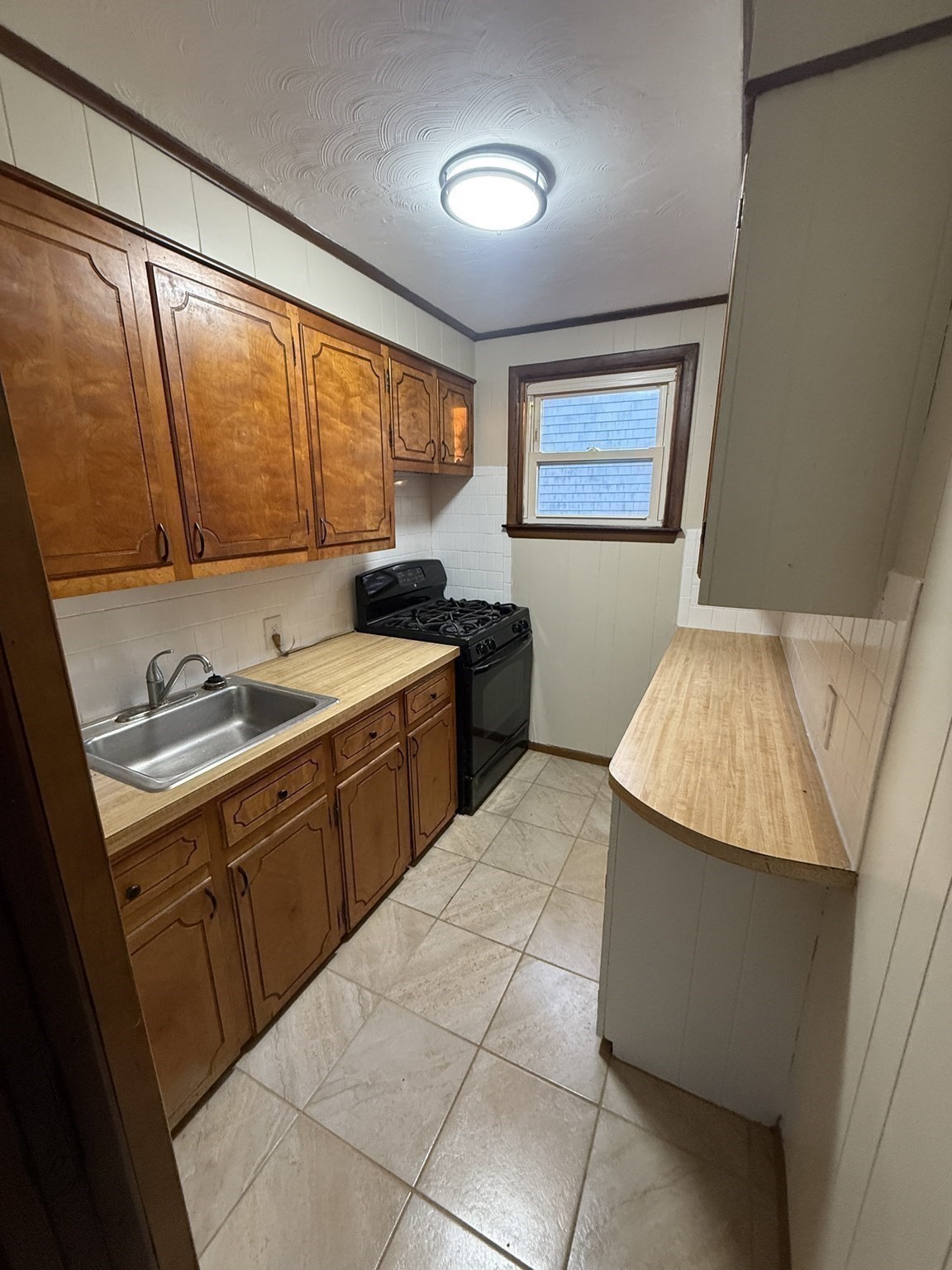 251 Cory Property Photo 7