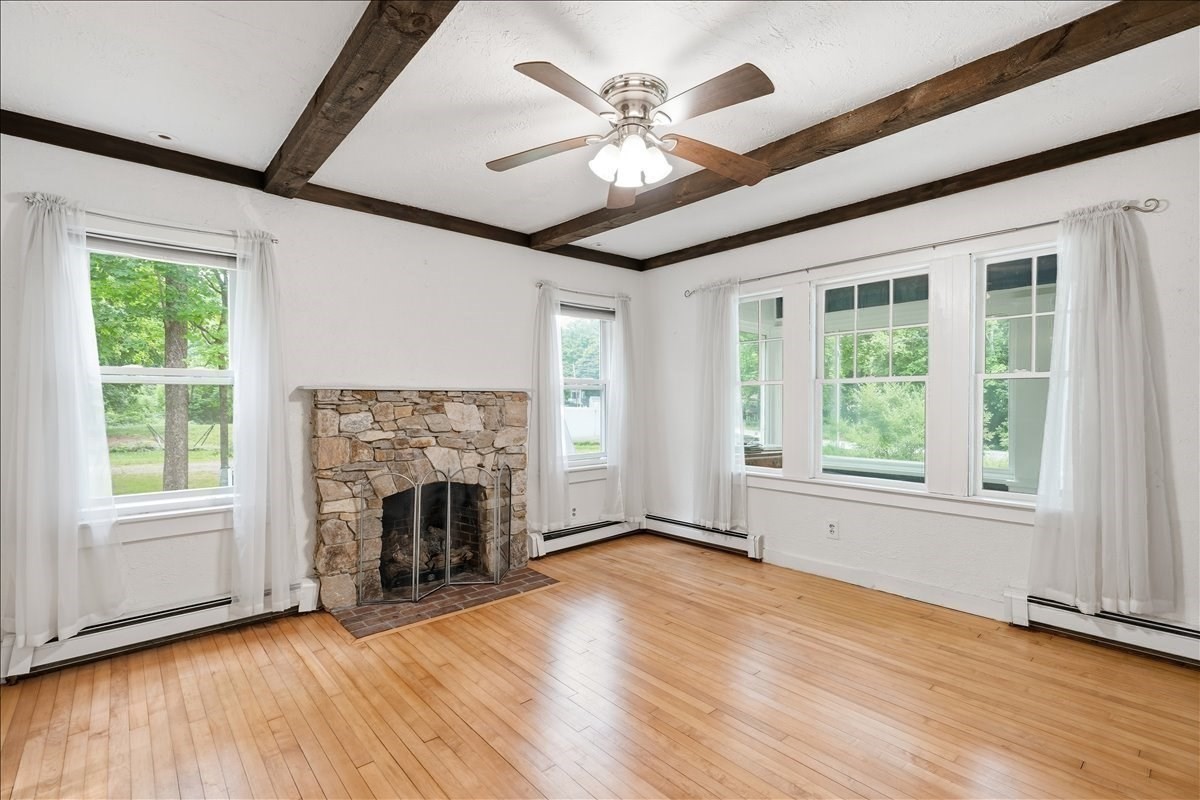 15 Walnut St Property Photo 3