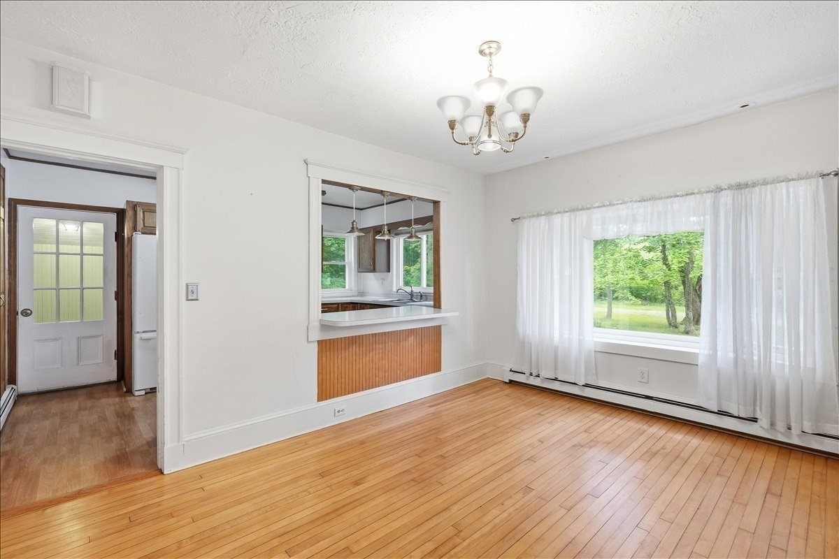 15 Walnut St Property Photo 4