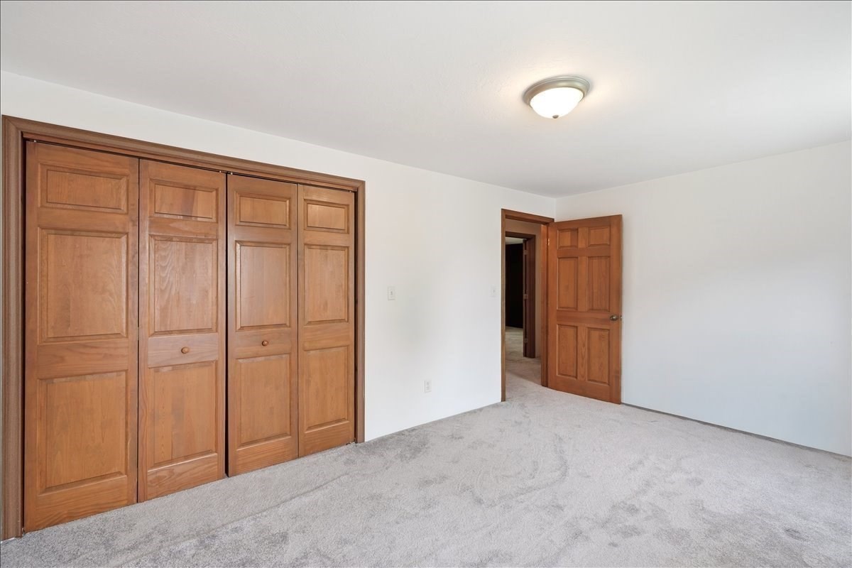15 Walnut St Property Photo 28