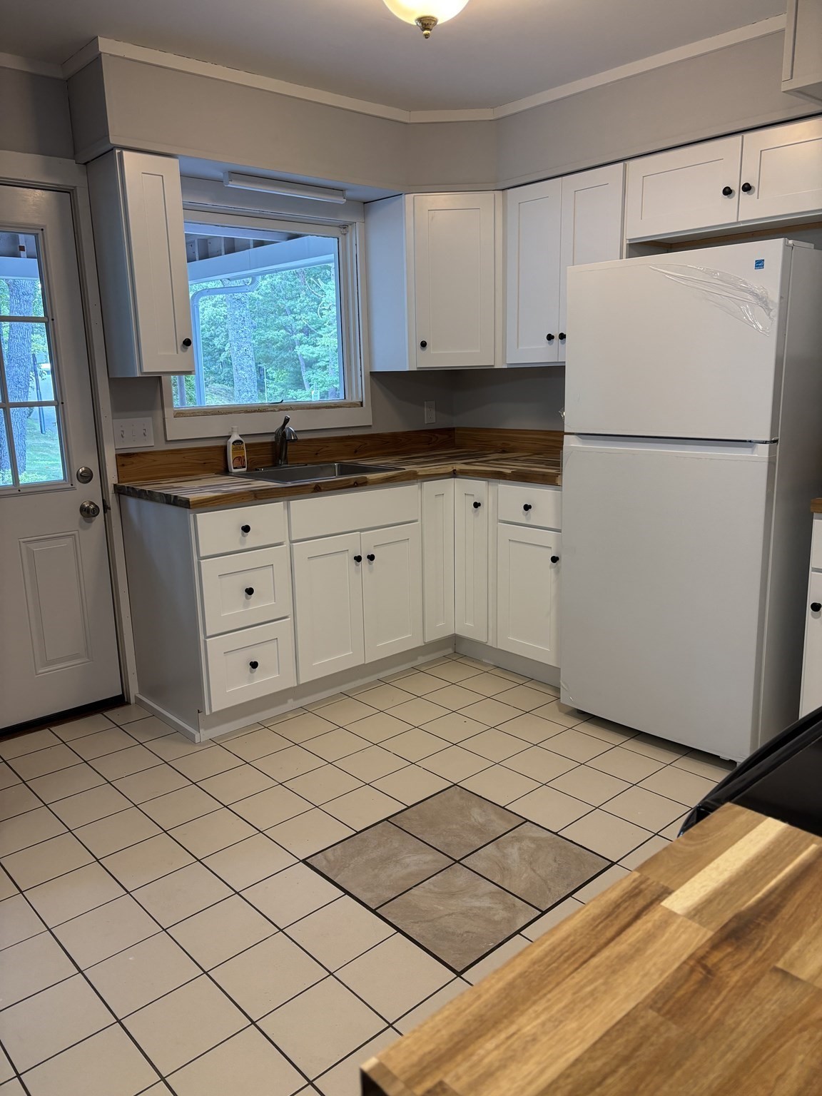 191 Samoset St Property Photo 3
