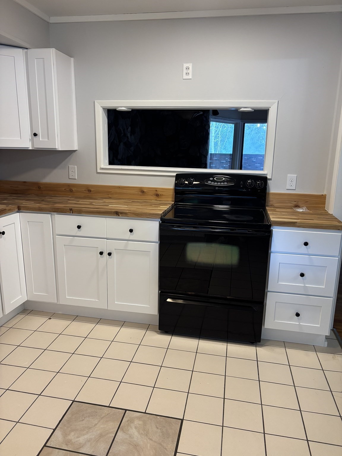 191 Samoset St Property Photo 4