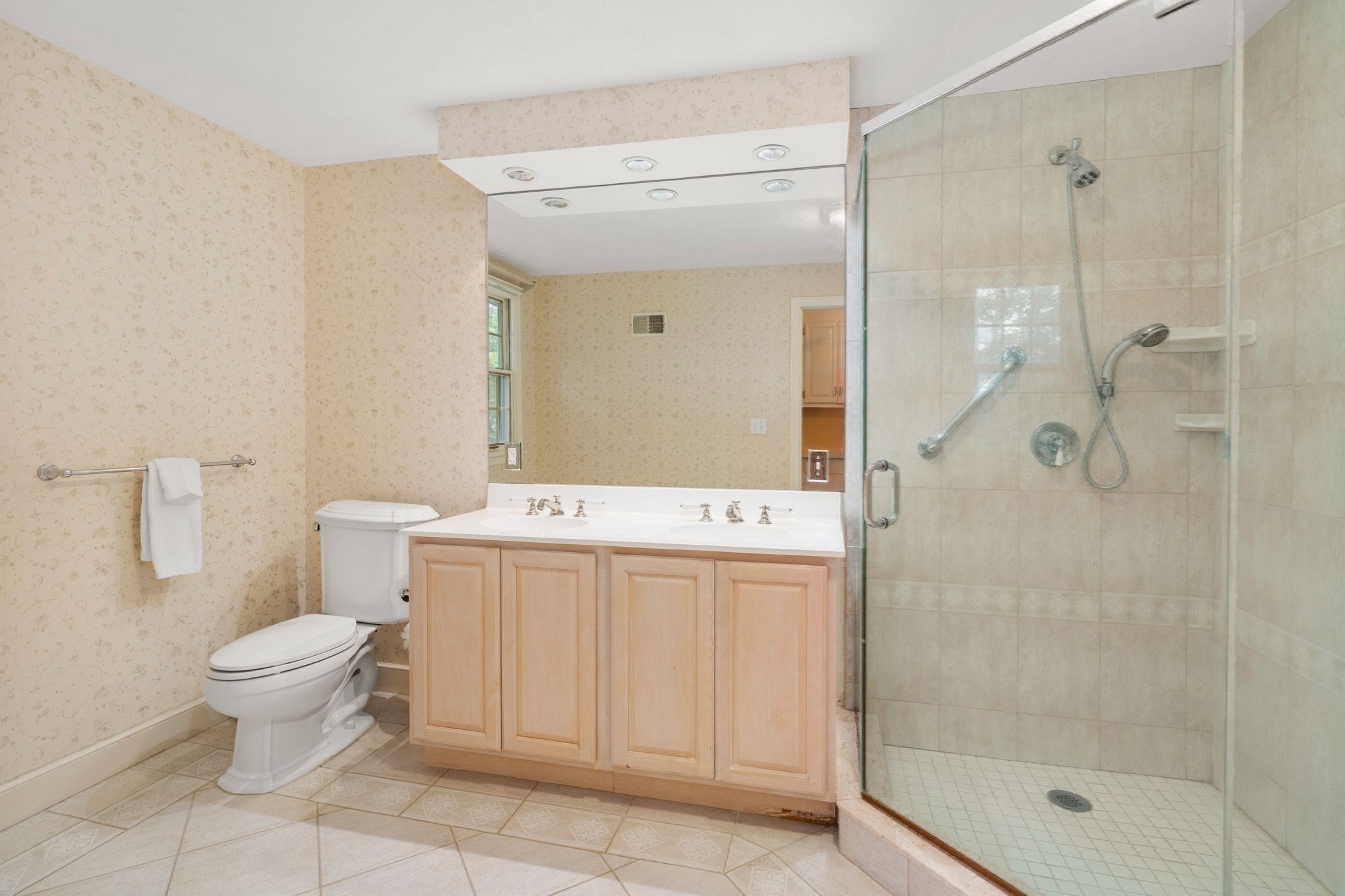 10 Circle Dr Property Photo 22