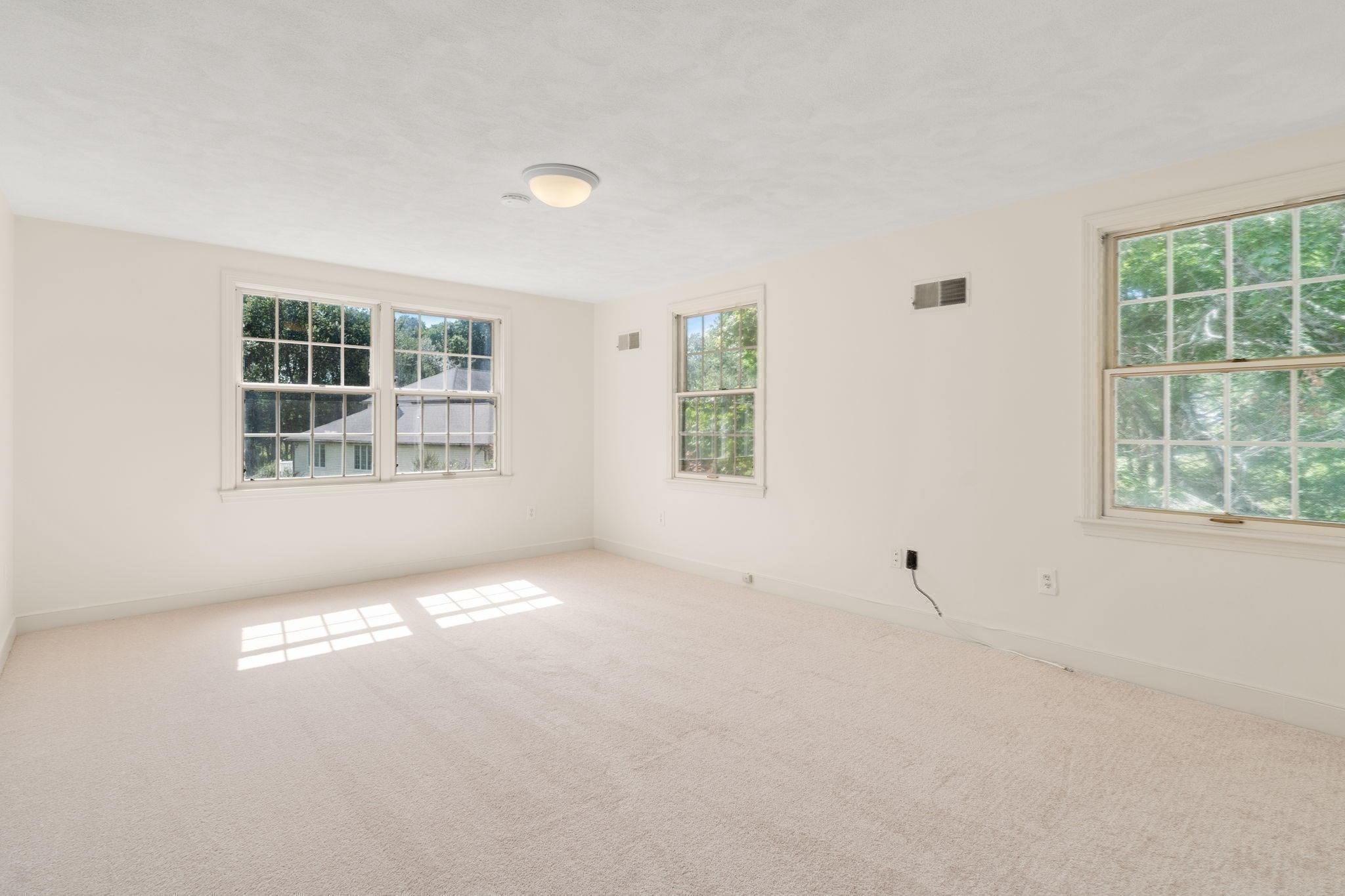 10 Circle Dr Property Photo 28