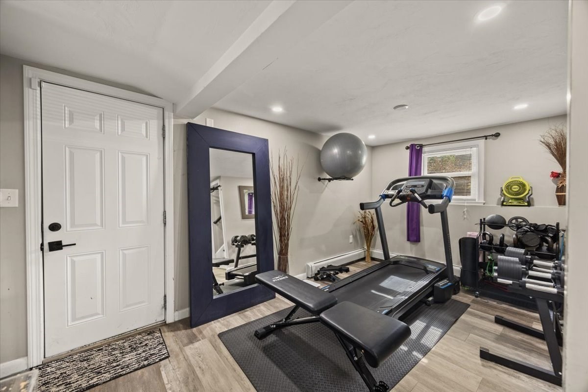 140 Tosca Dr Property Photo 22