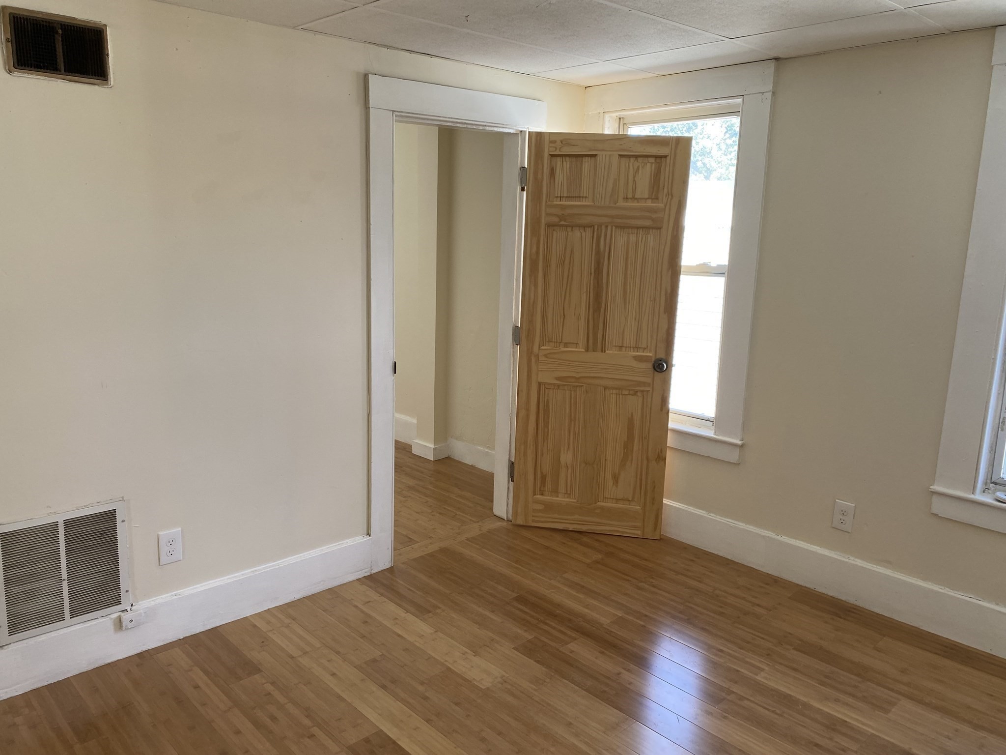 149 Main St # 3 Property Photo 11