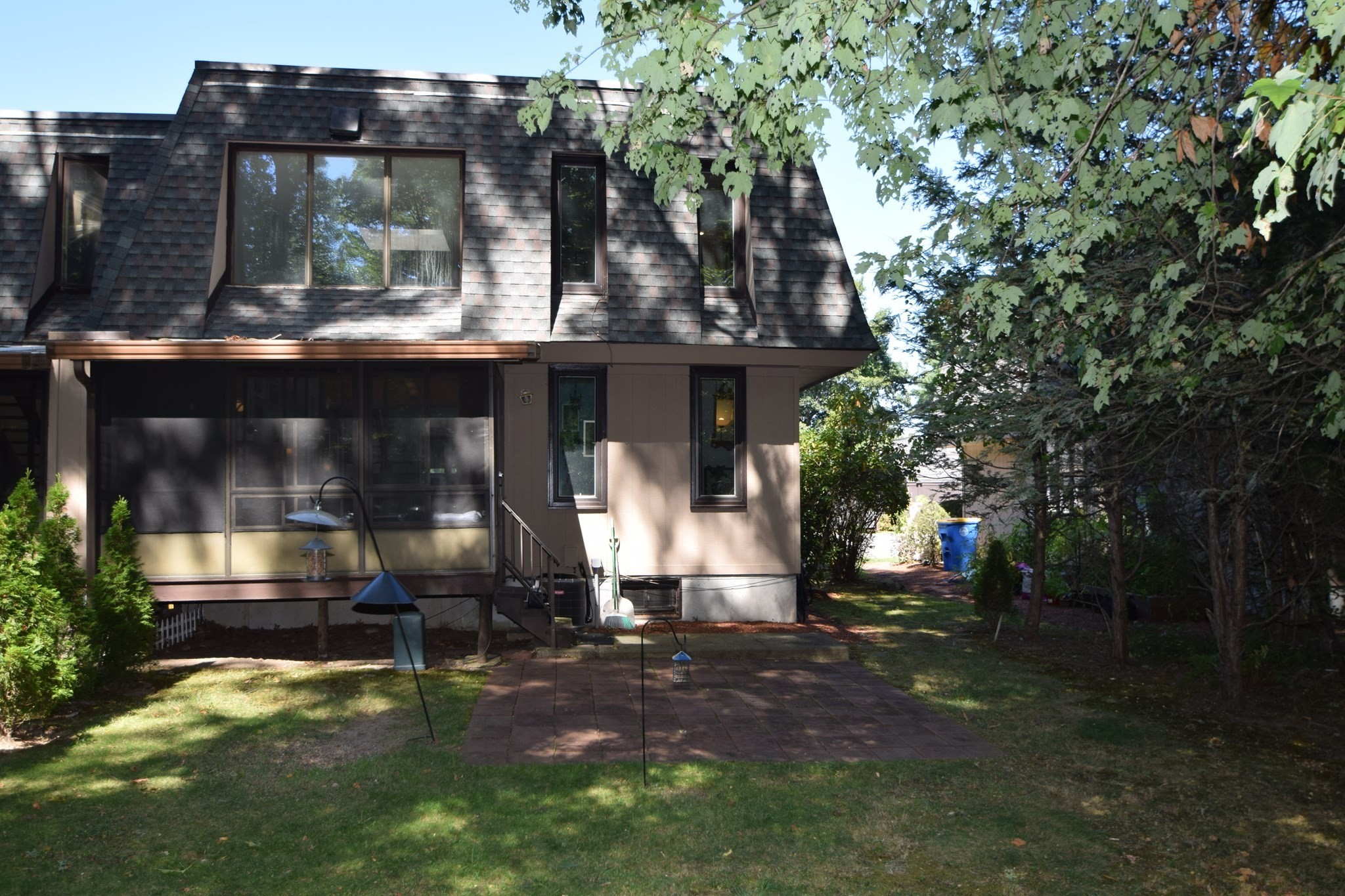 14 Grove Sq # 14 Property Photo 37