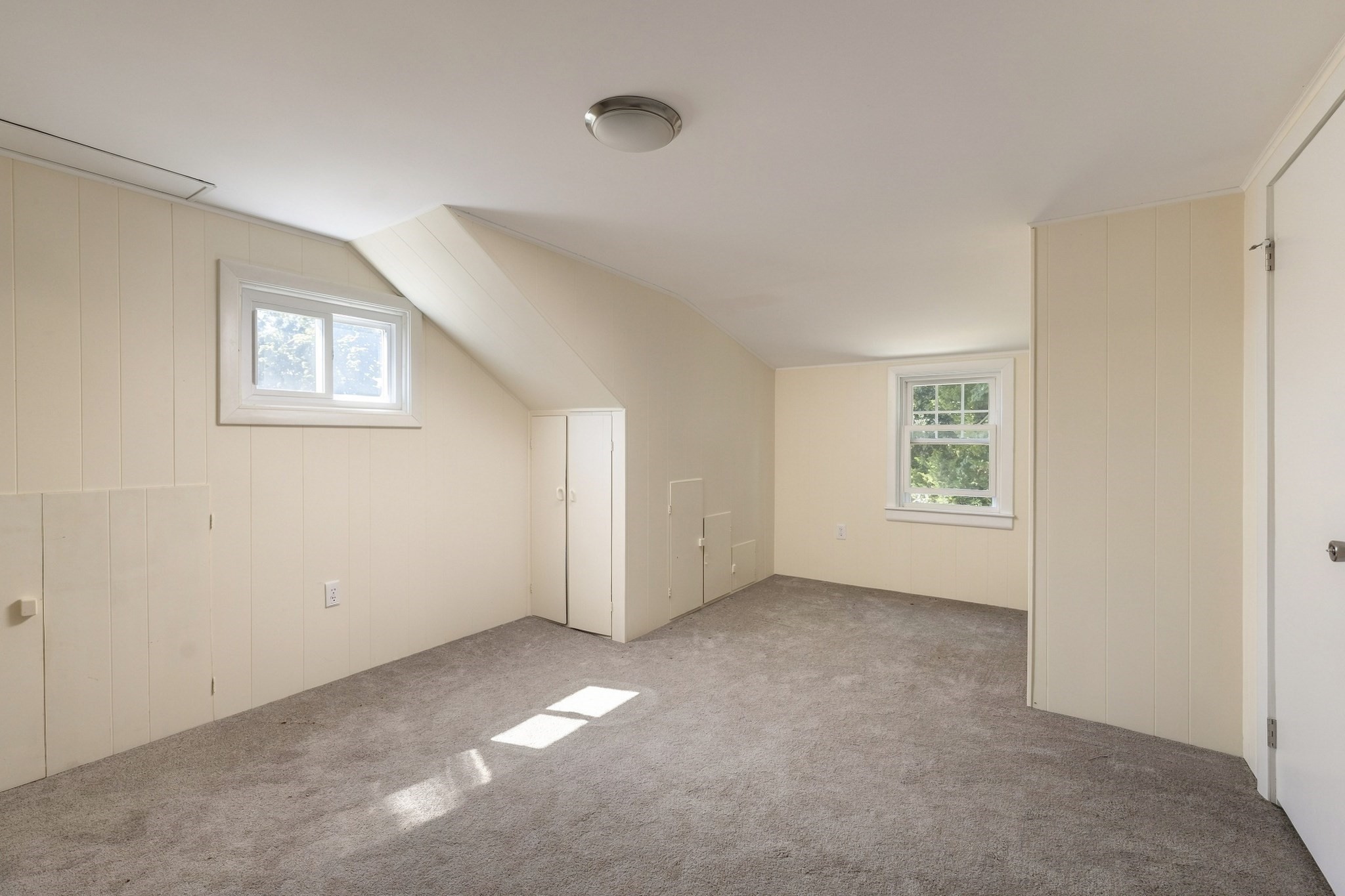 14 Macomber Ave Property Photo 23