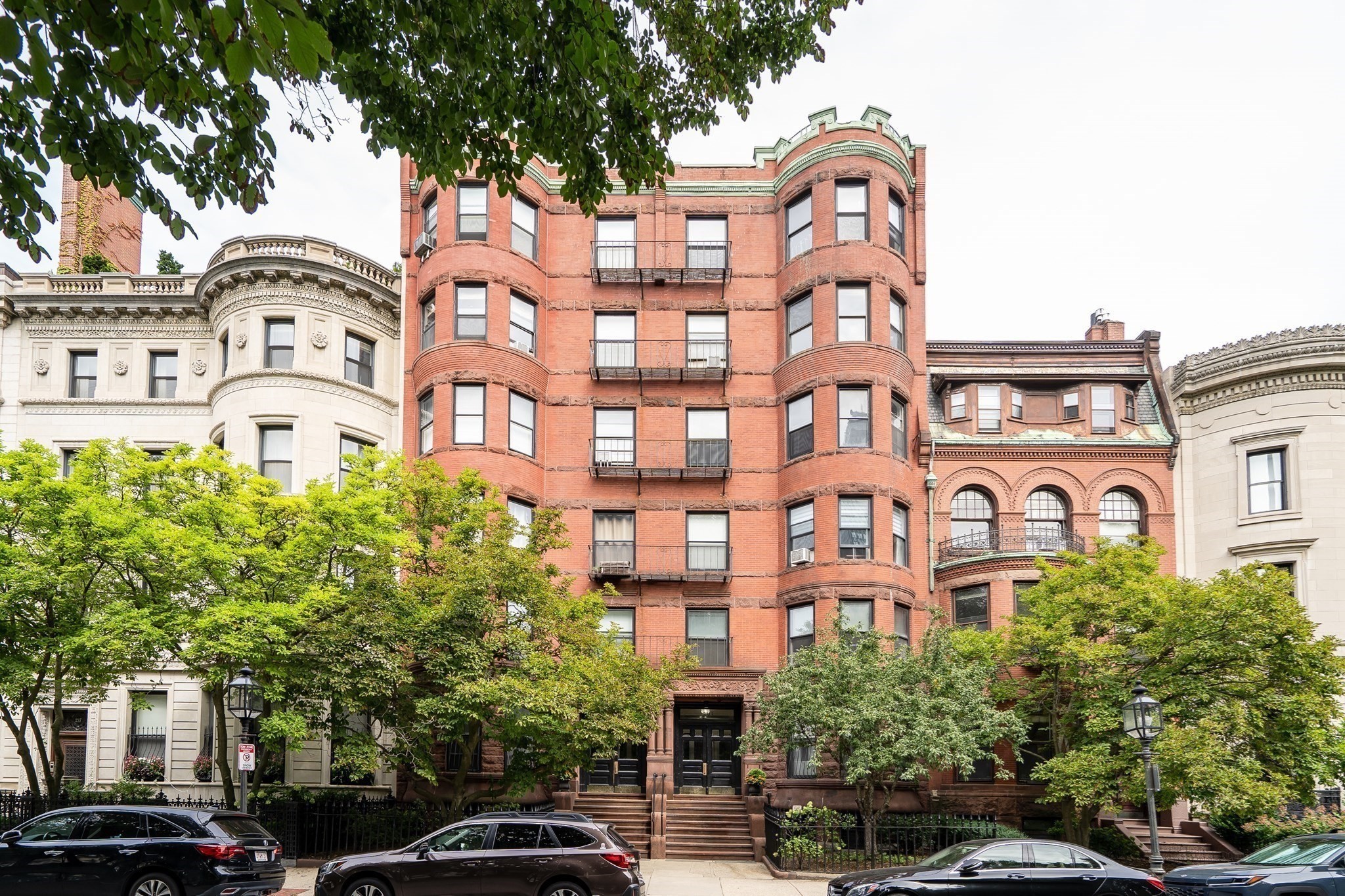 293-295 Commonwealth Avenue # 1a Property Photo 1