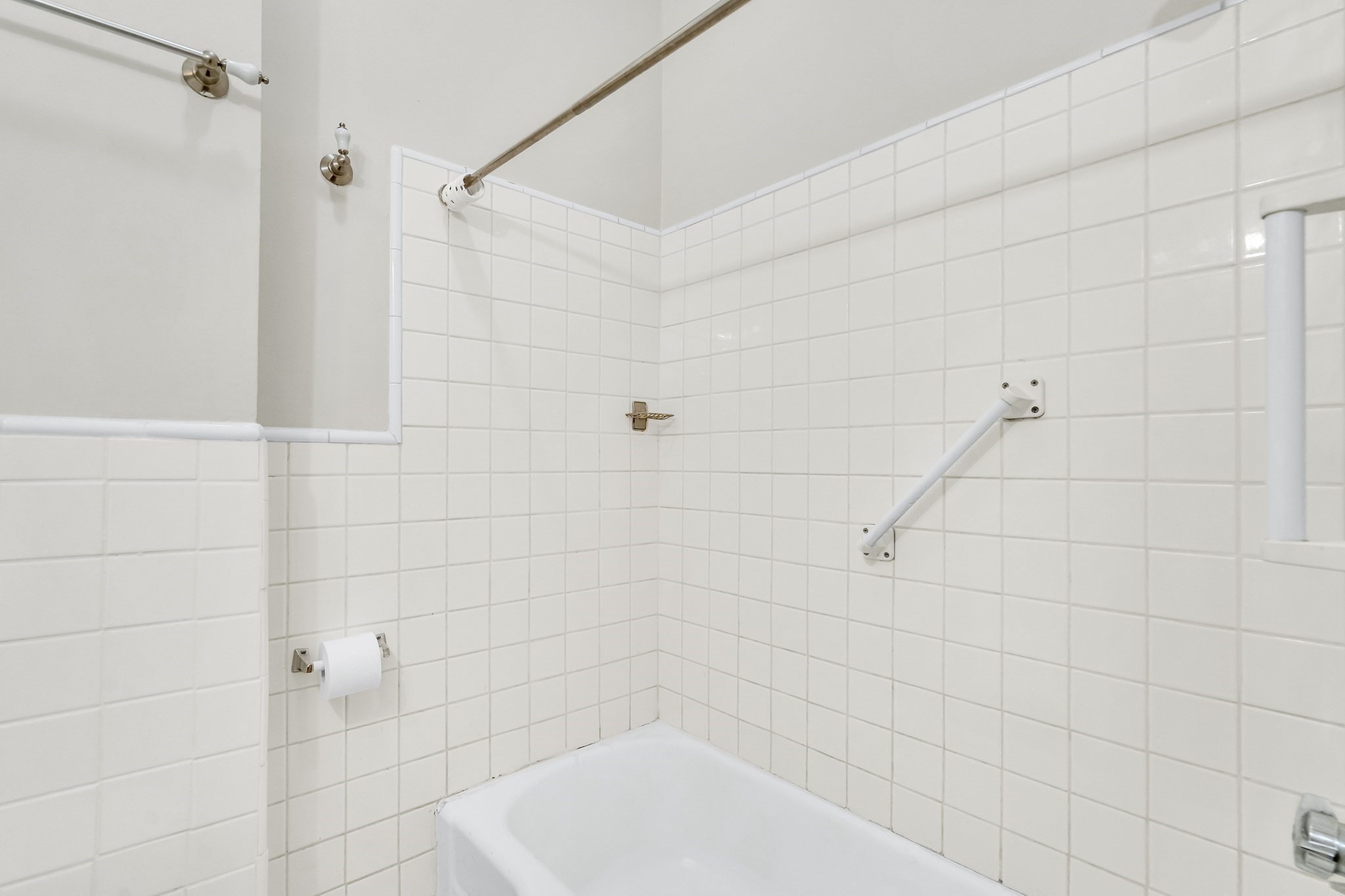 293-295 Commonwealth Avenue # 1a Property Photo 25