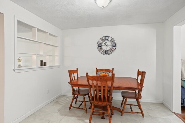 5 William Rd Property Photo 16