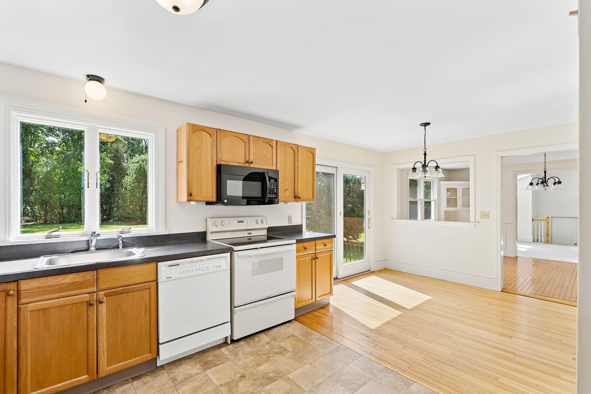 9 Old Lowell Road Property Photo 7