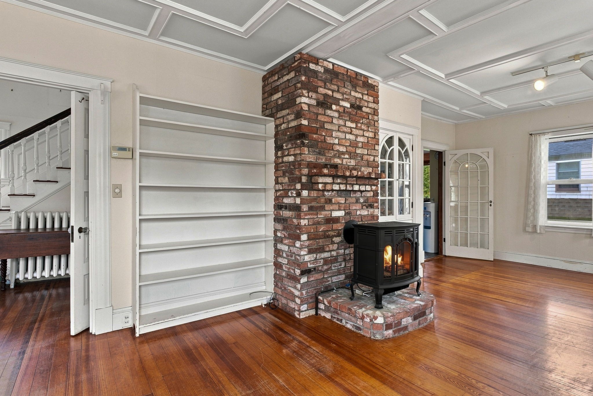 19 Norwood Ave Property Photo 9
