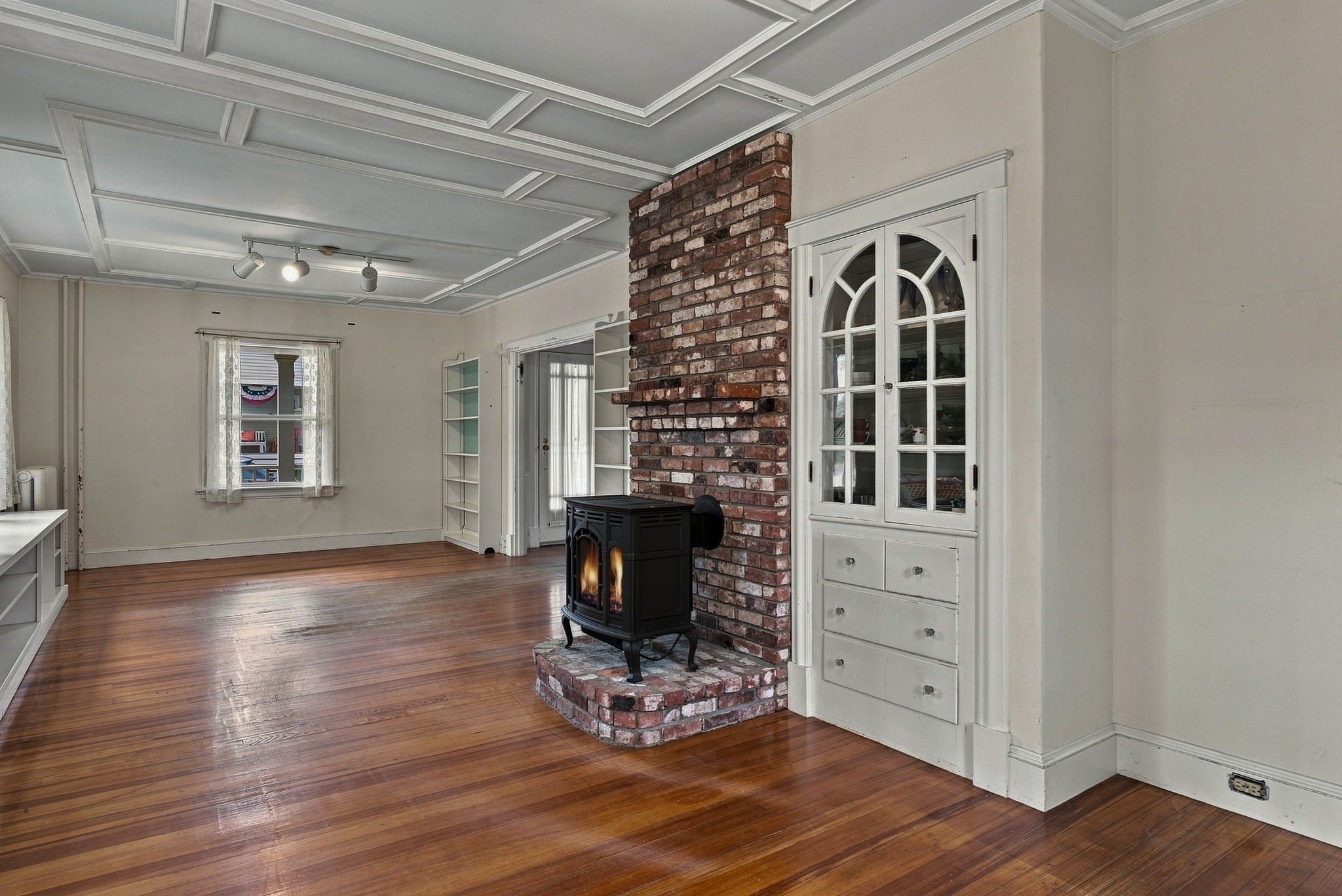 19 Norwood Ave Property Photo 11