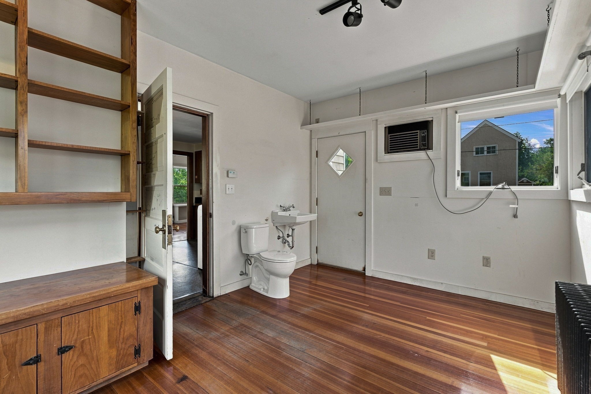 19 Norwood Ave Property Photo 15