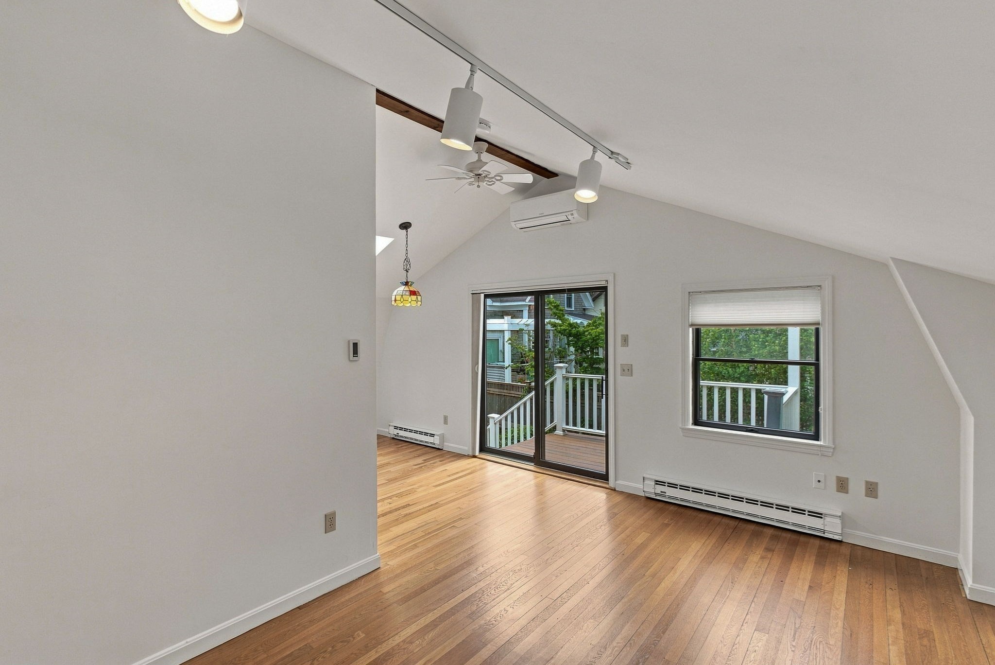 19 Norwood Ave Property Photo 24