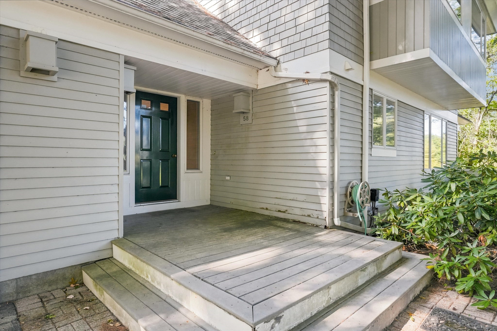 58 Country Club Way Property Photo 3