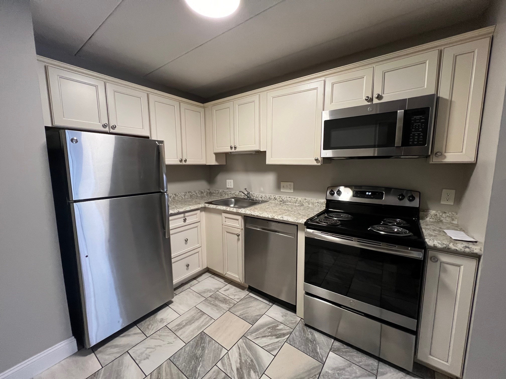4 Hawes St # 11 Property Photo 1