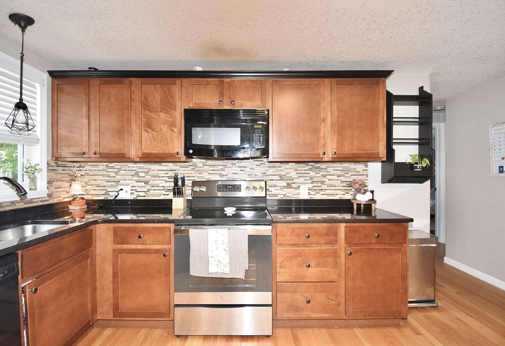 92 Louis Rd Property Photo 4