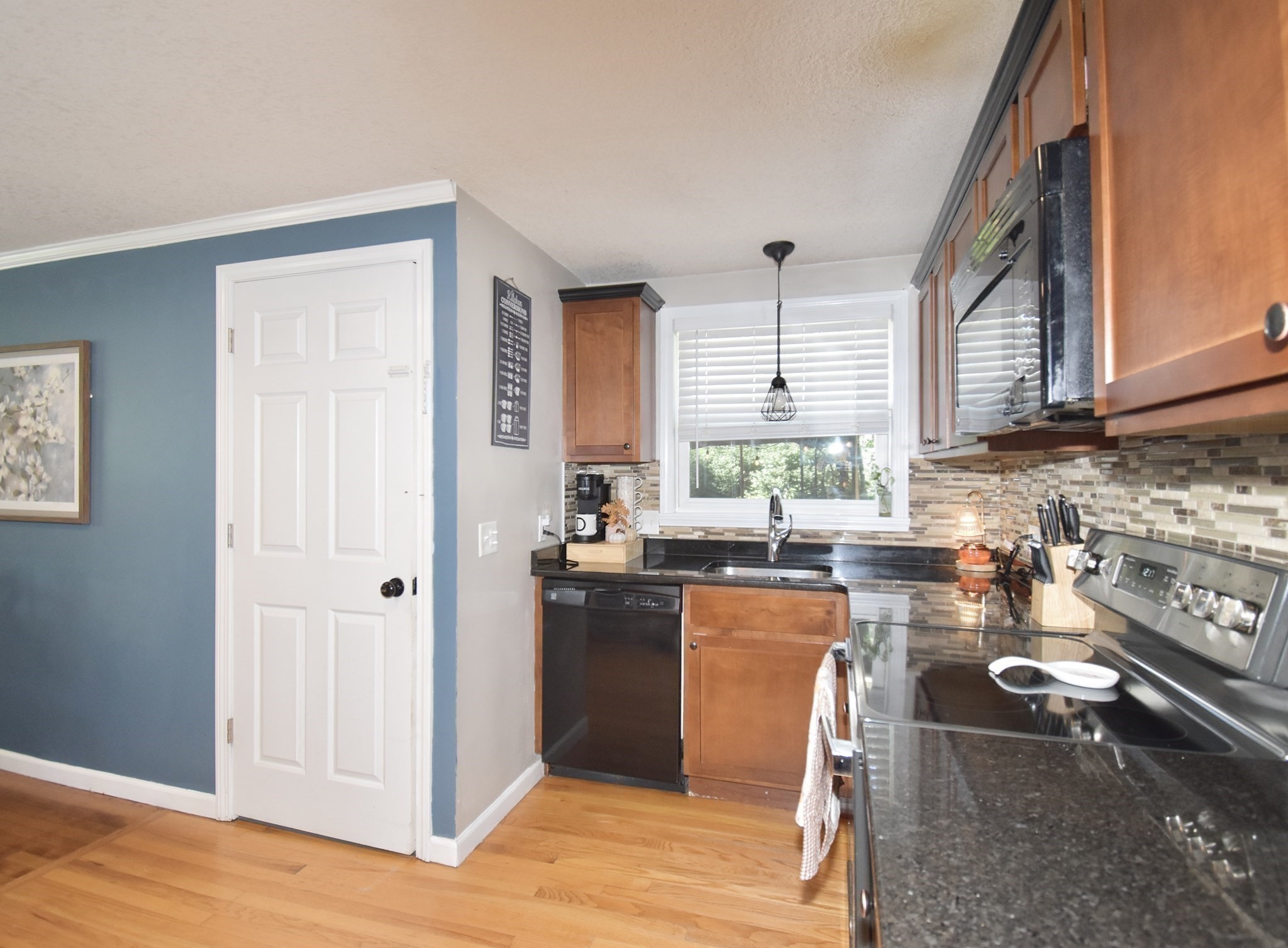 92 Louis Rd Property Photo 7