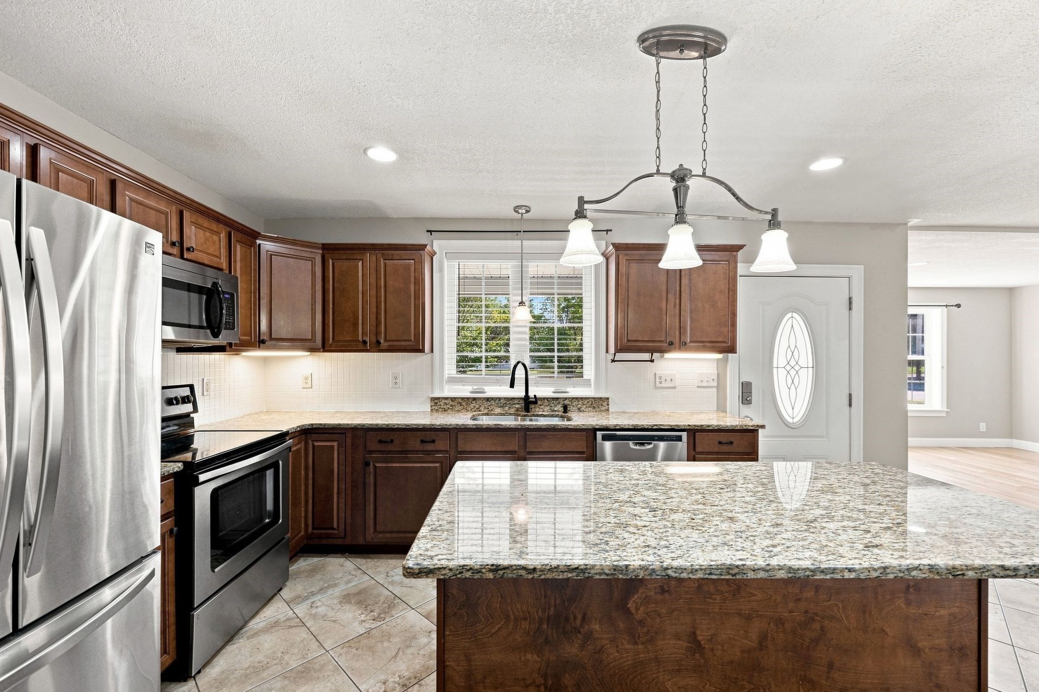 8 Caddyshack Dr Property Photo 7