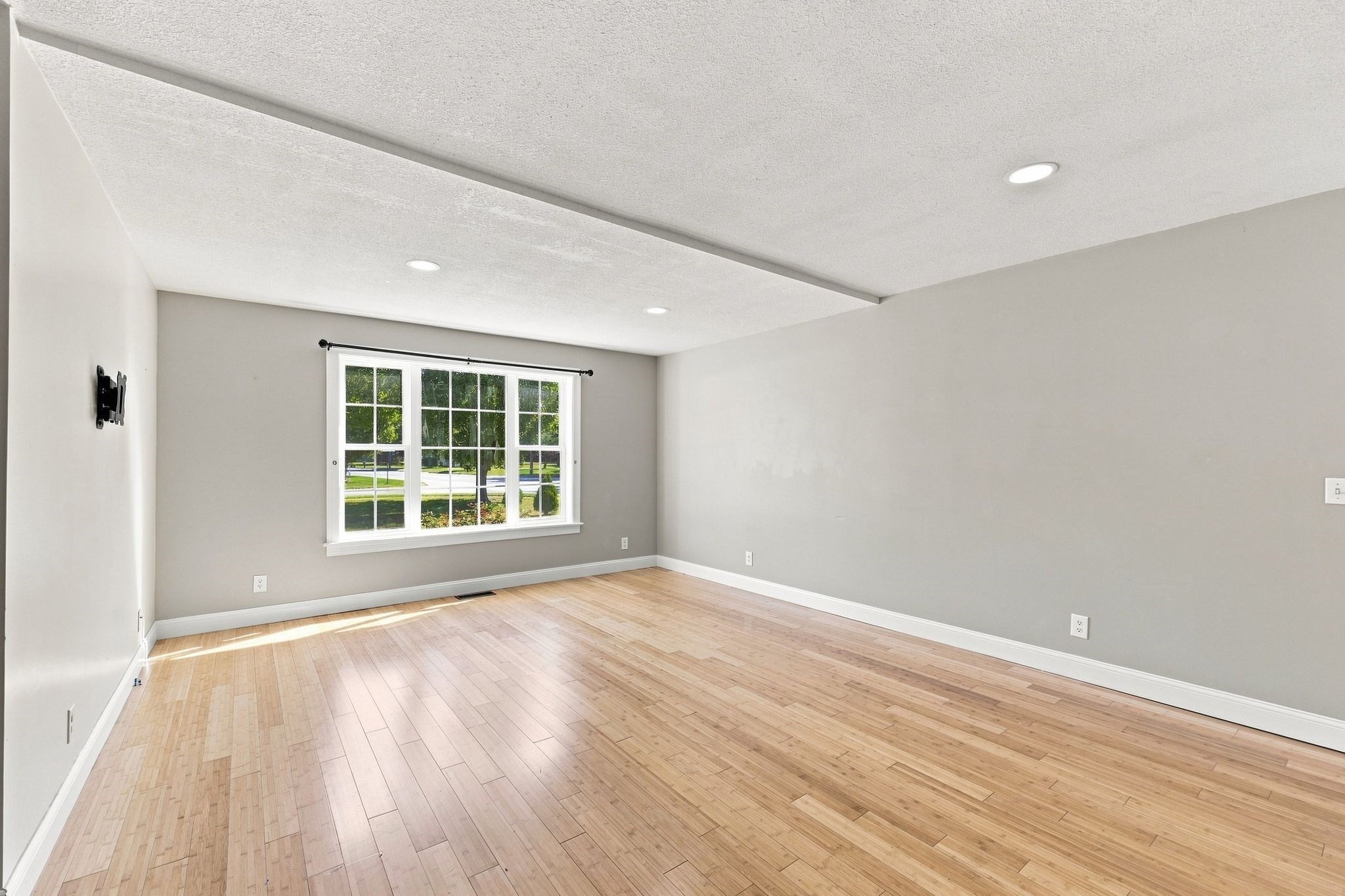 8 Caddyshack Dr Property Photo 12