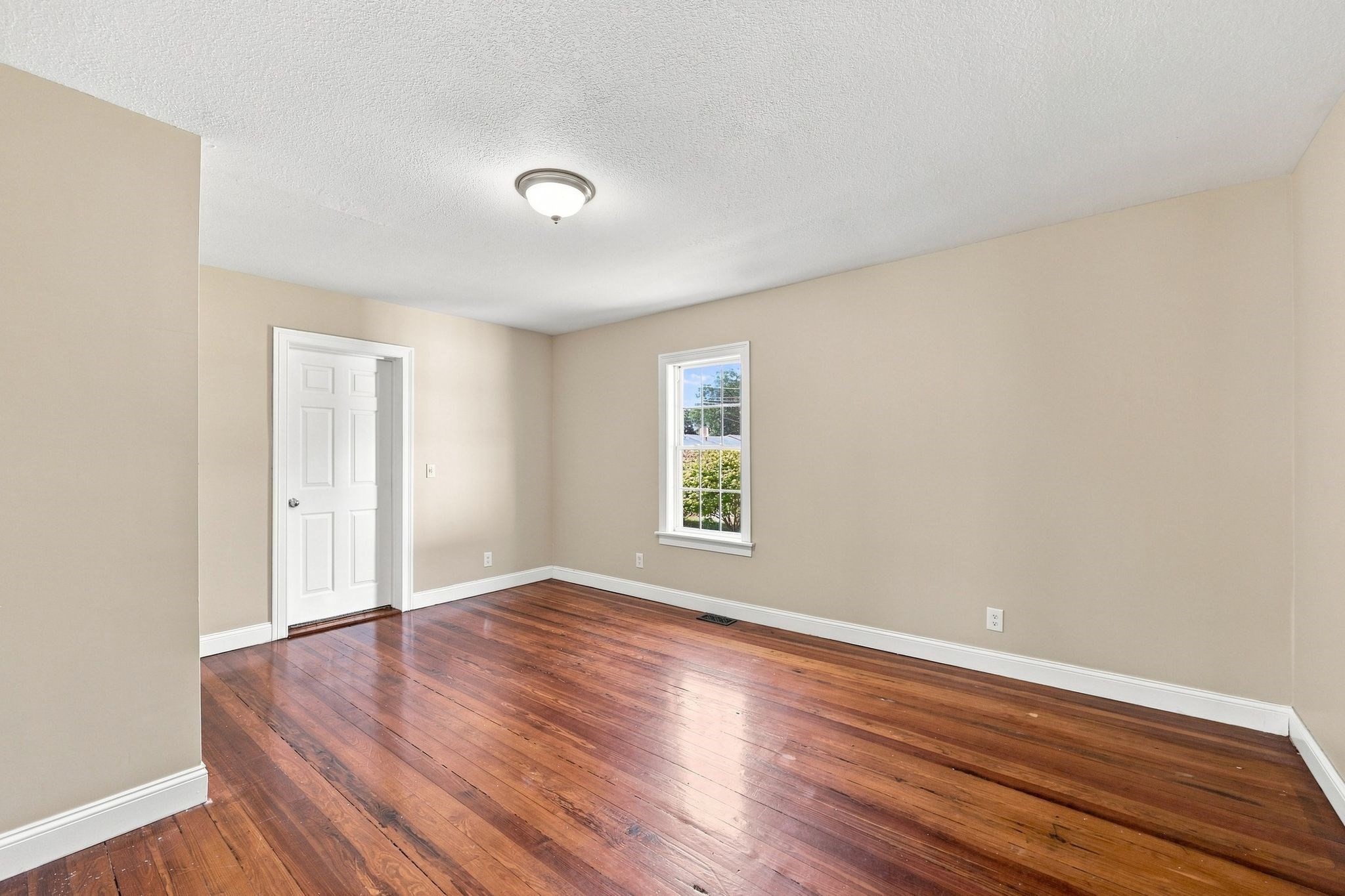 8 Caddyshack Dr Property Photo 16