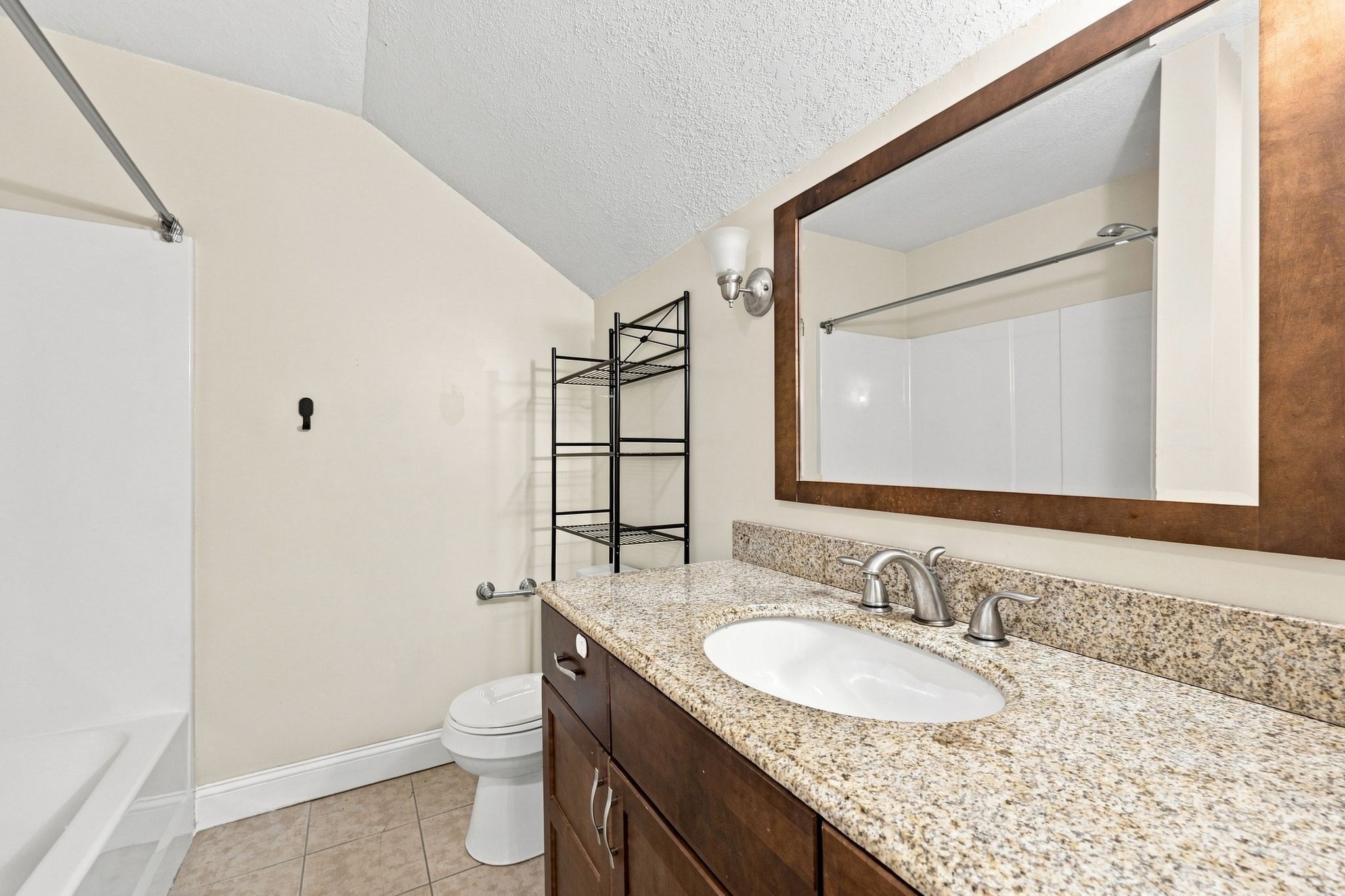 8 Caddyshack Dr Property Photo 34