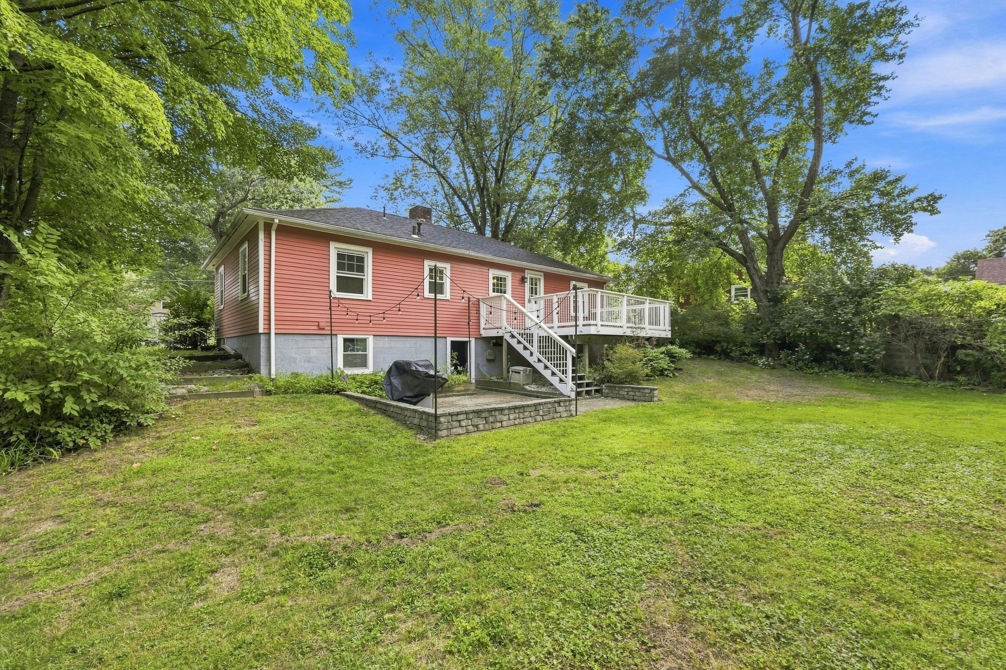 20 Sunset Ave Property Photo 36