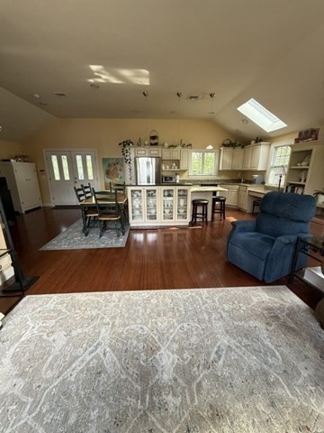 38 Reynolds Ave Property Photo 8